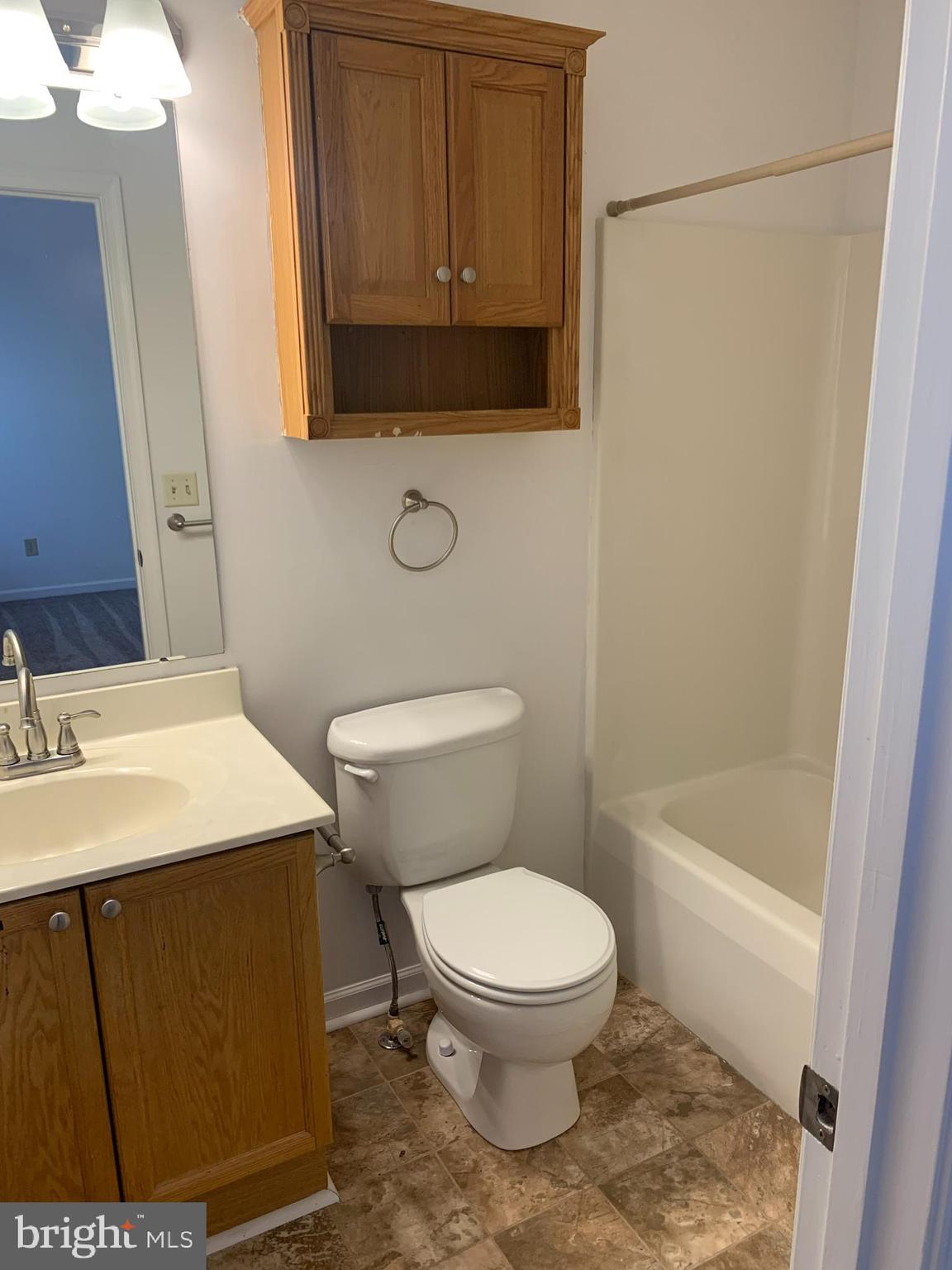 LAUREL RIDGE - Residential Lease