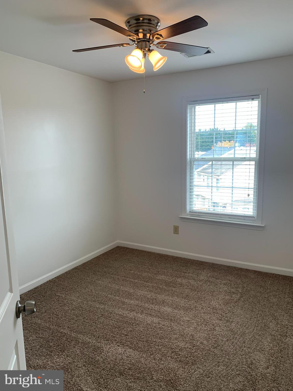 LAUREL RIDGE - Residential Lease