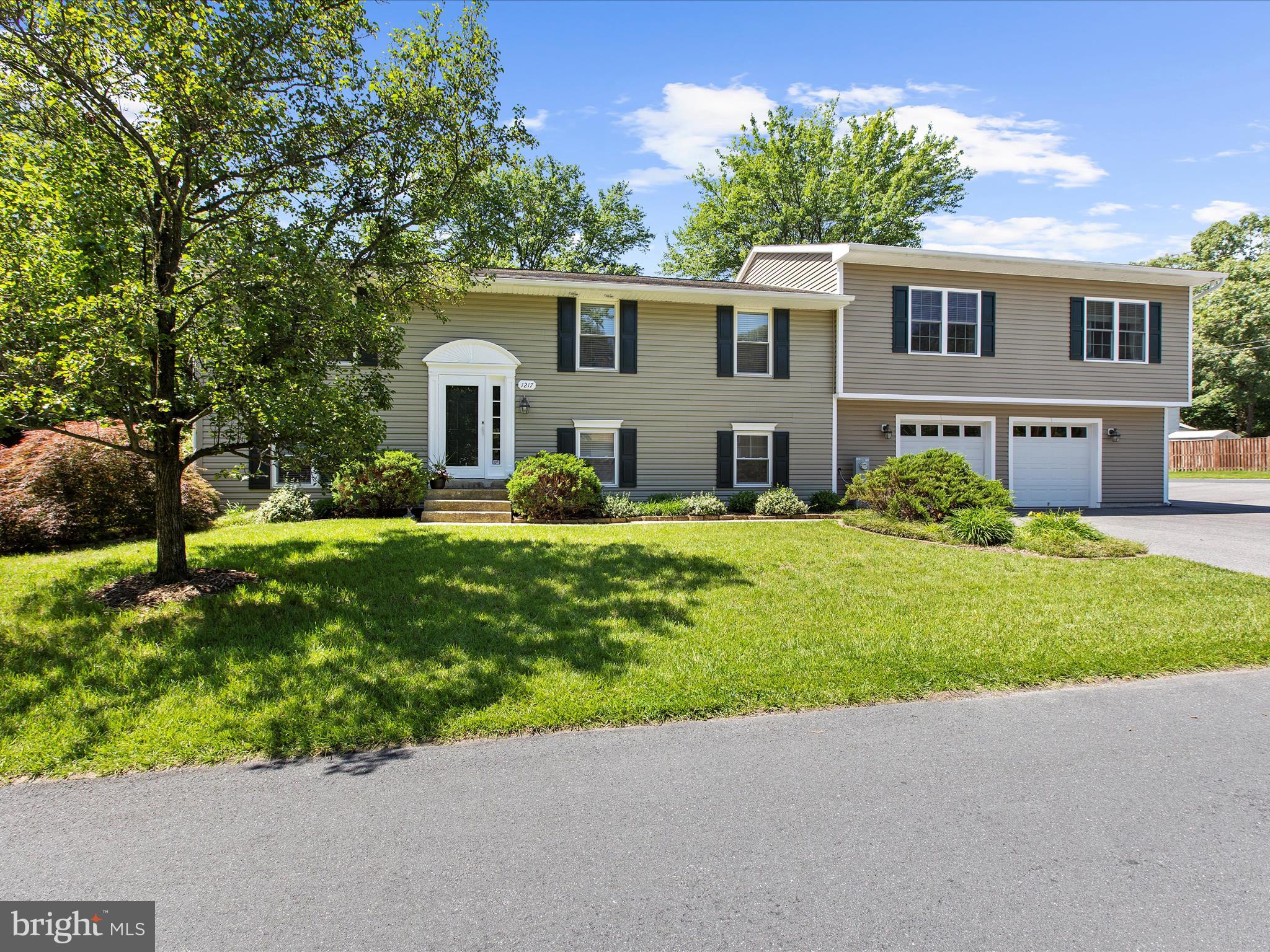 1217 SOMERSET ROAD