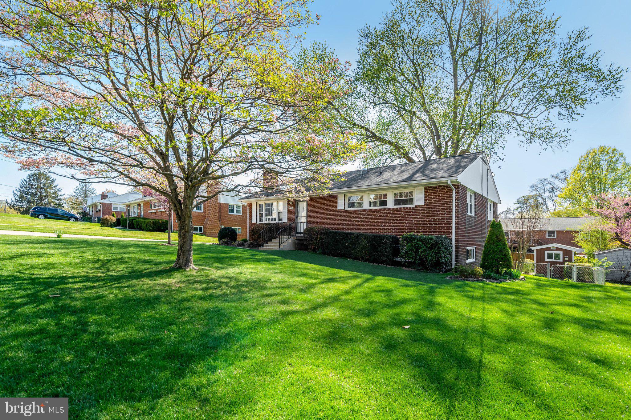 RAVENSWORTH - Residential