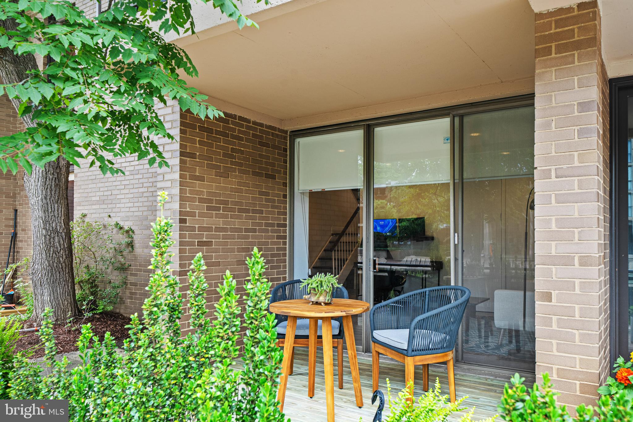 LAKE ANNE OF RESTON - Residential