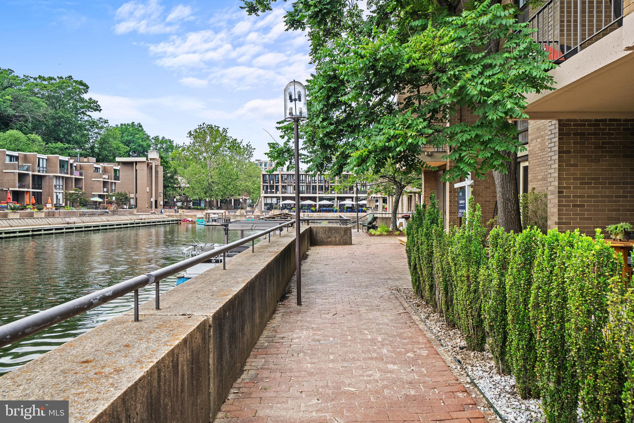 LAKE ANNE OF RESTON - Residential