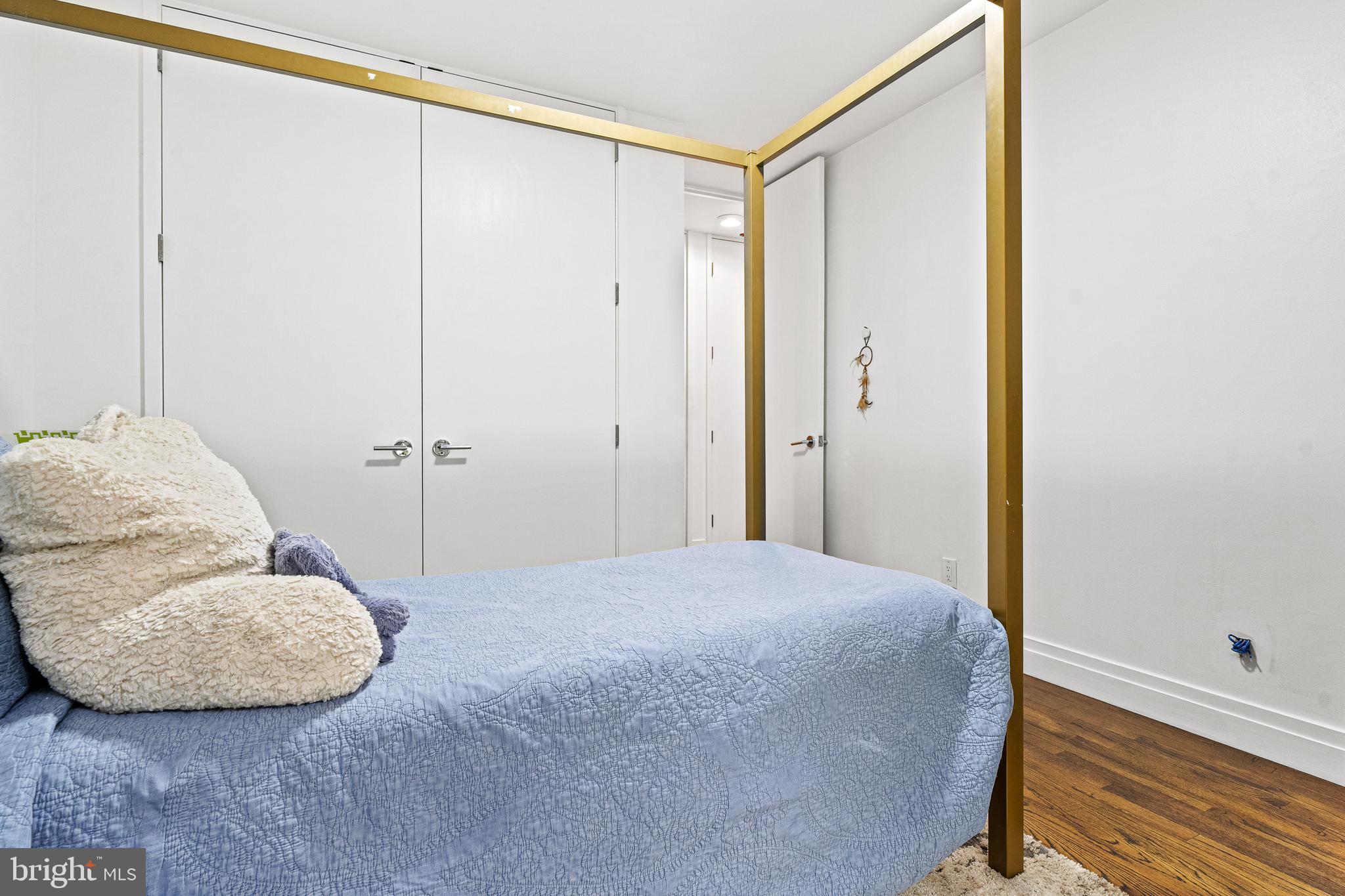 LAKE ANNE OF RESTON - Residential