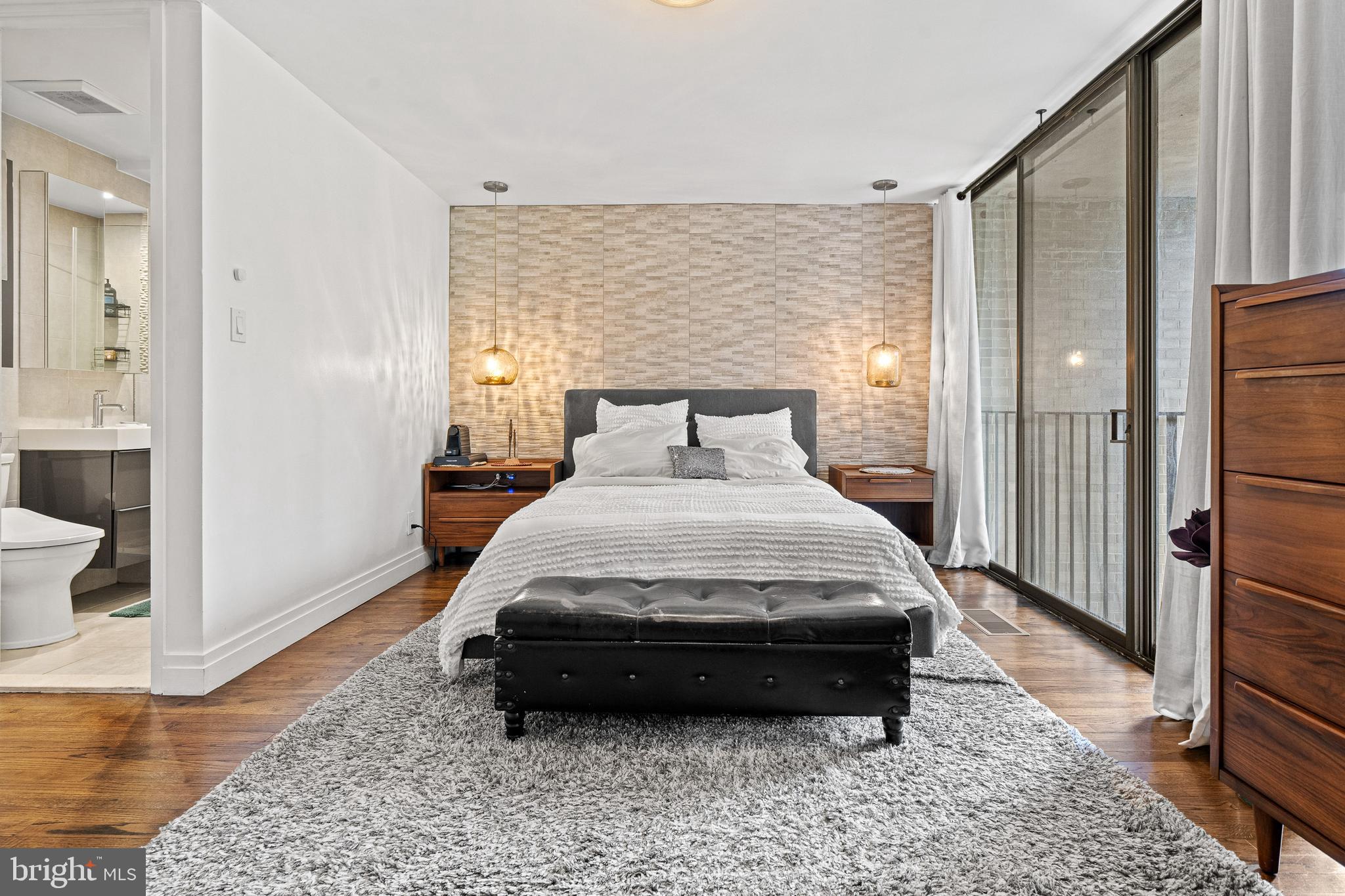 LAKE ANNE OF RESTON - Residential