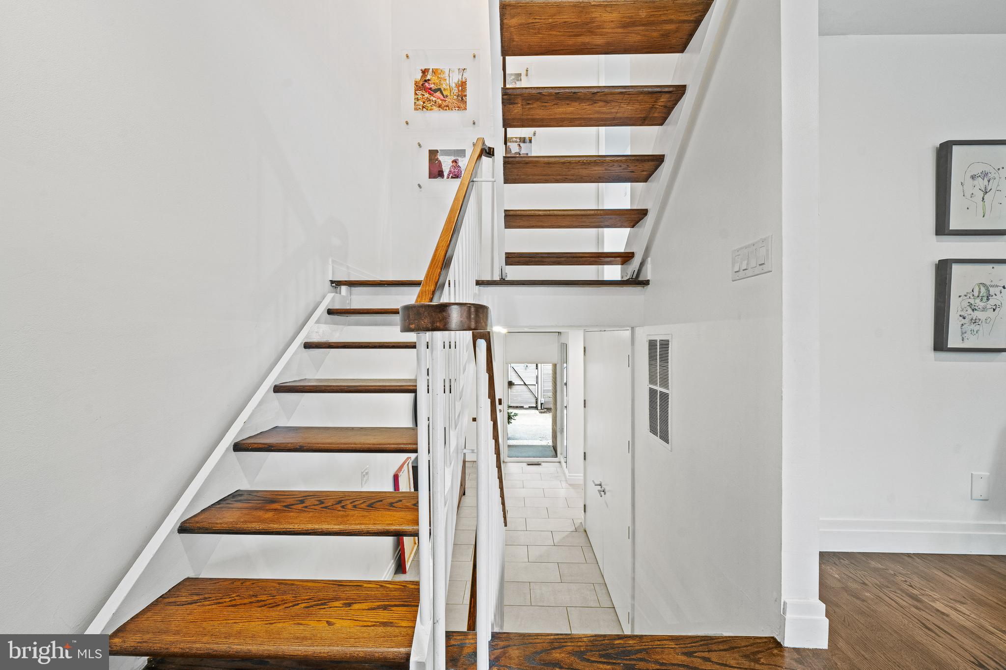 LAKE ANNE OF RESTON - Residential