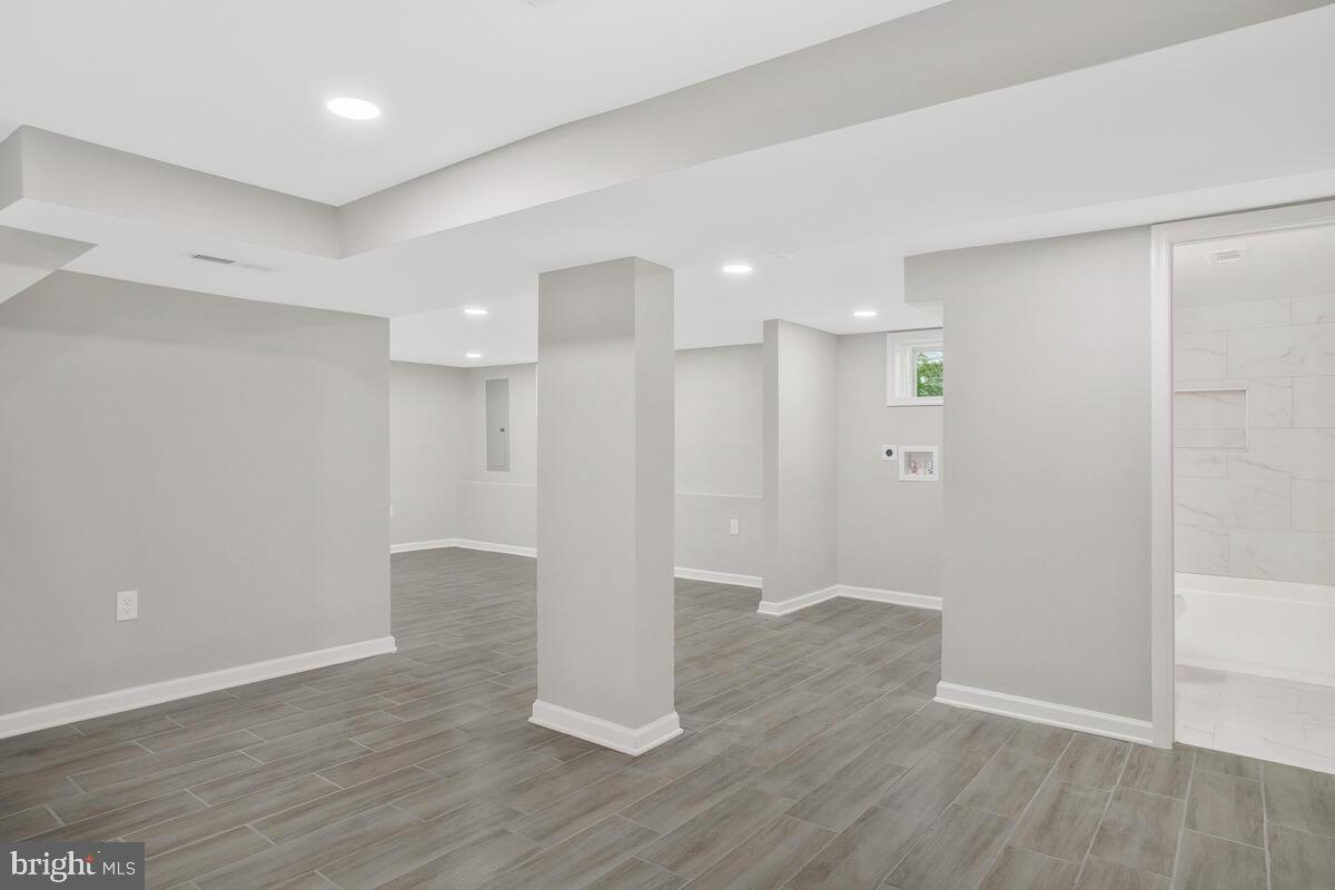 BROOKLYN - Residential