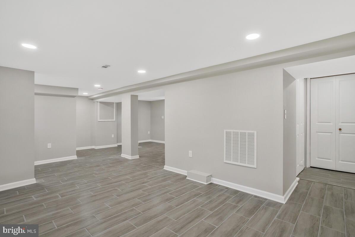 BROOKLYN - Residential