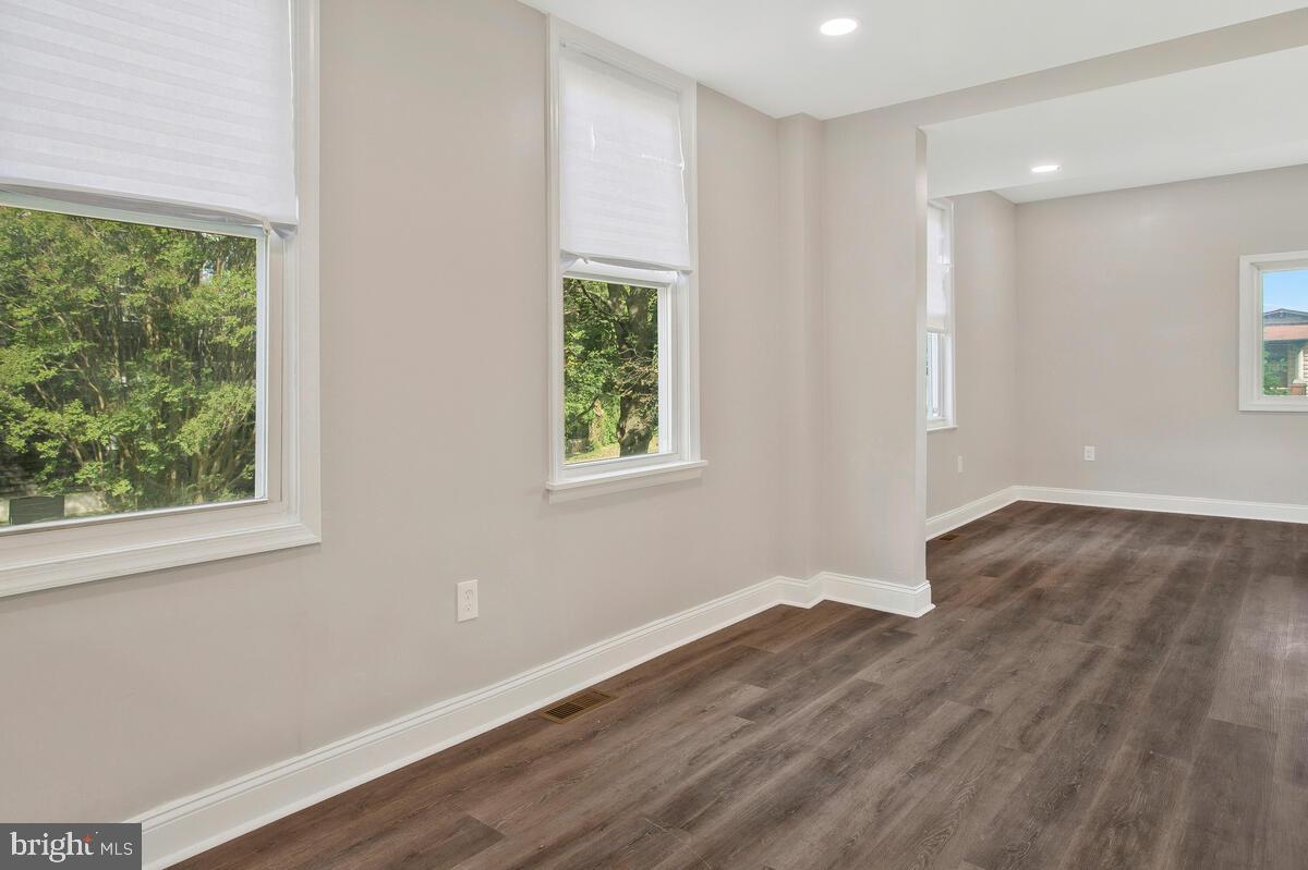 BROOKLYN - Residential