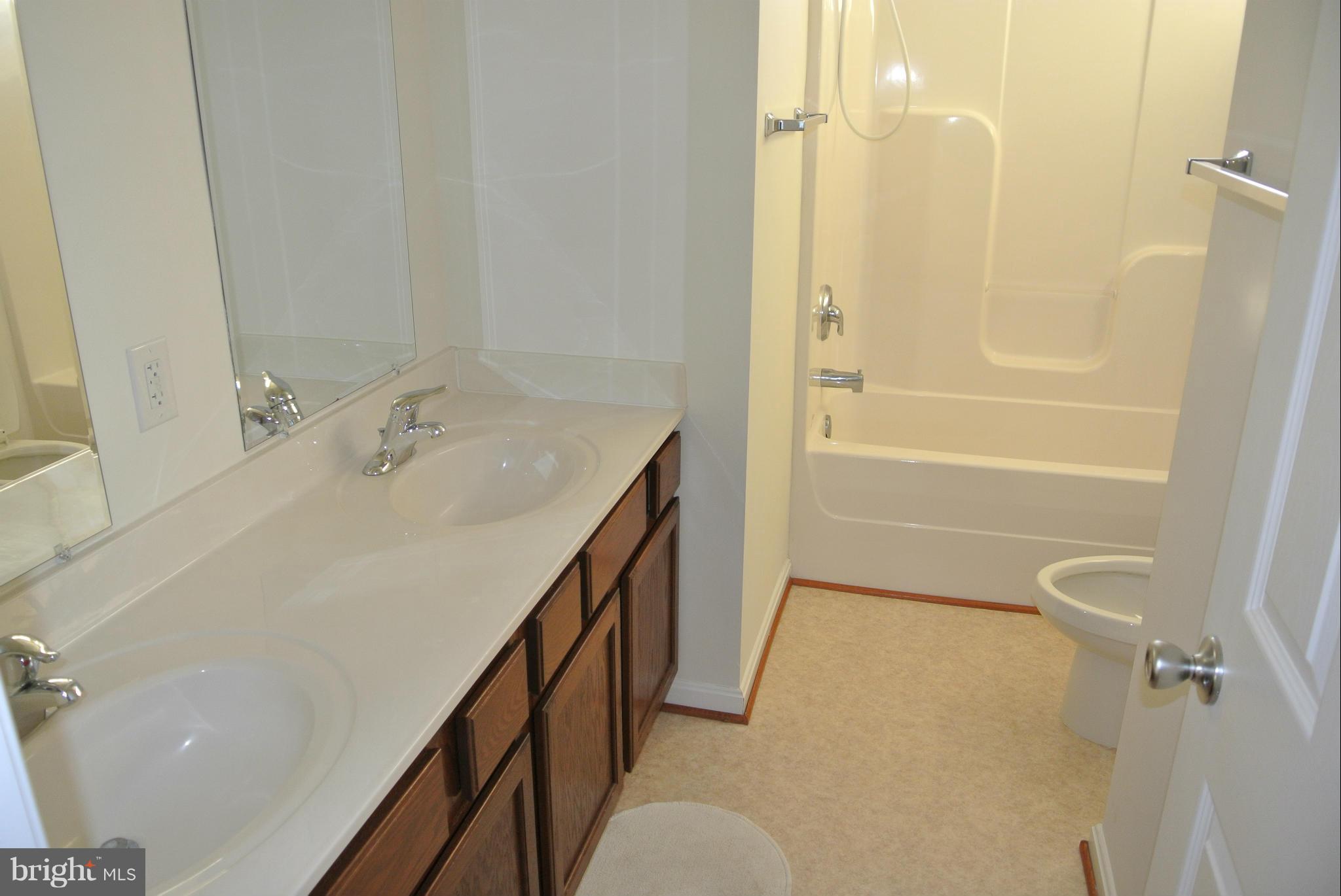 MARTIN'S CROSSING LA PLA - Residential