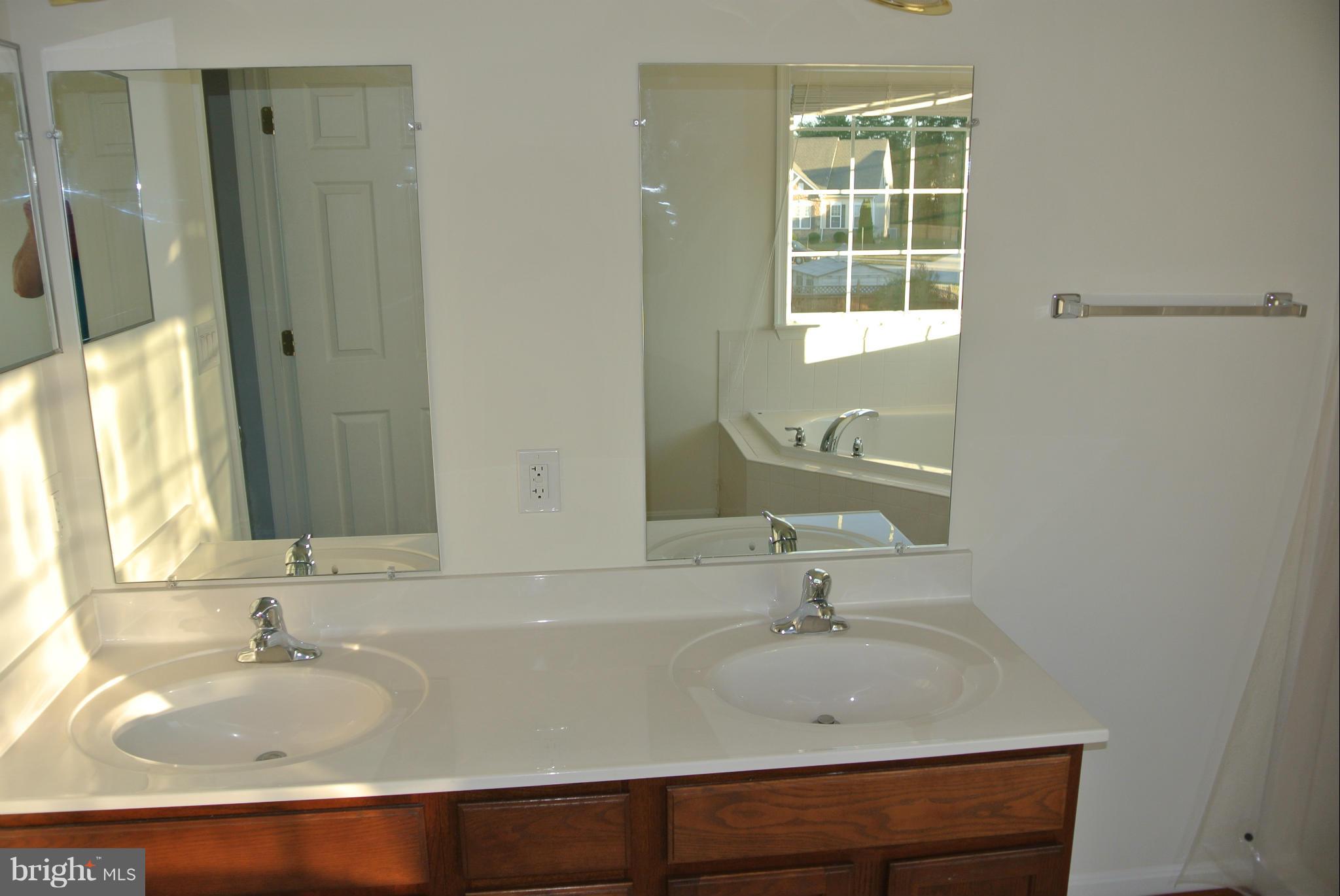 MARTIN'S CROSSING LA PLA - Residential