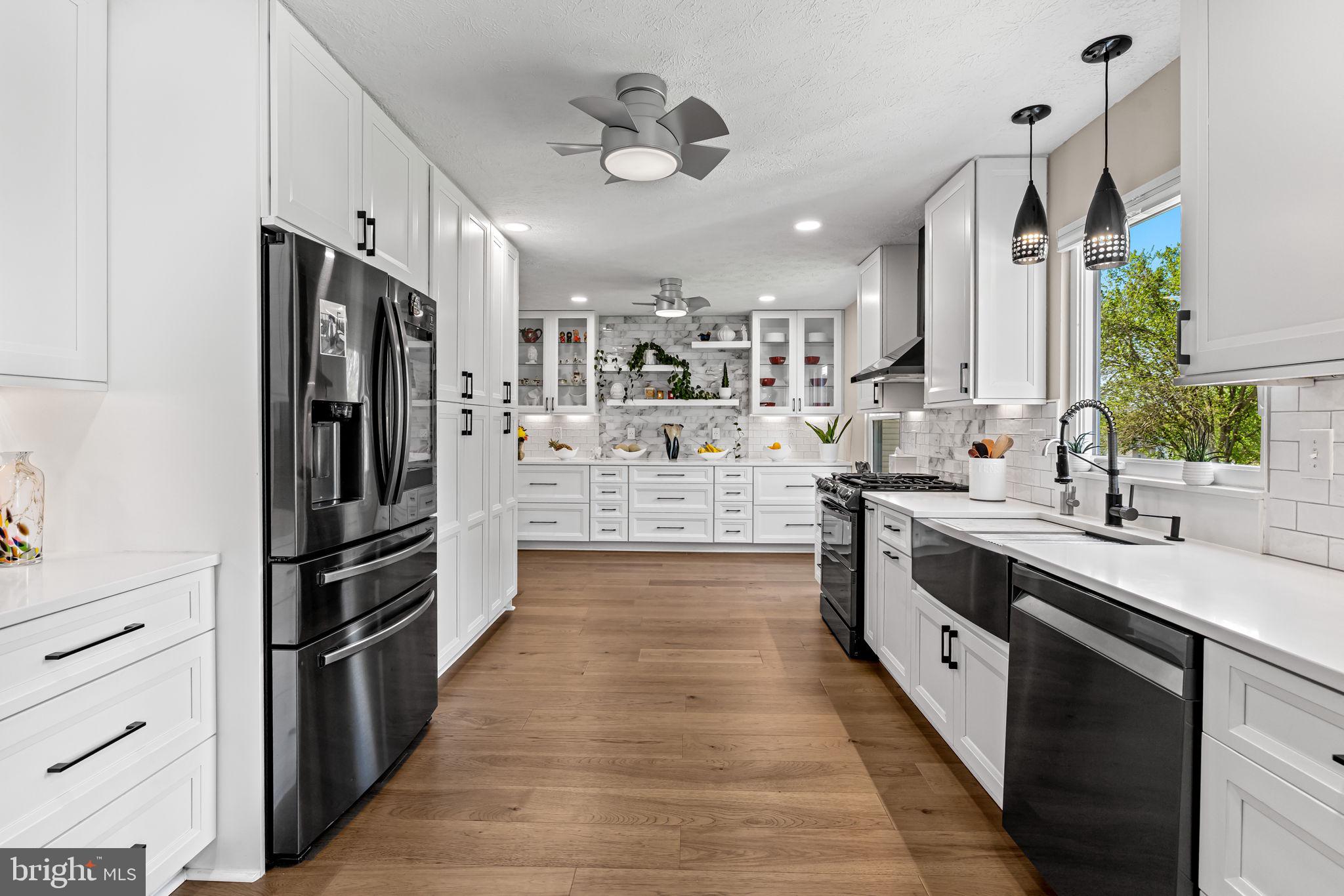 WHEATFIELD - Residential