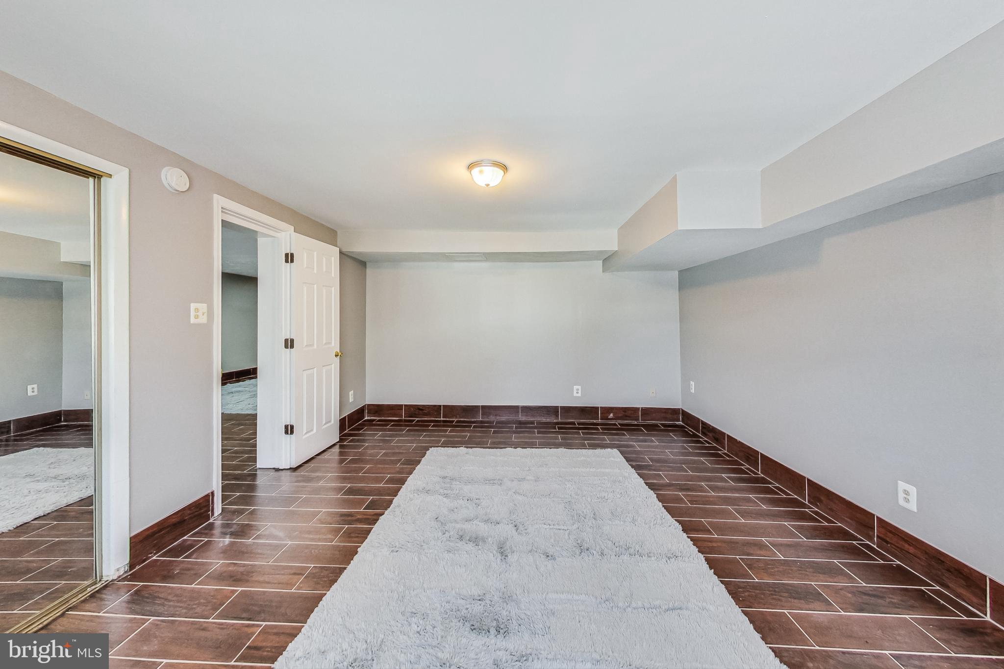 FOREST KNOLLS - Residential