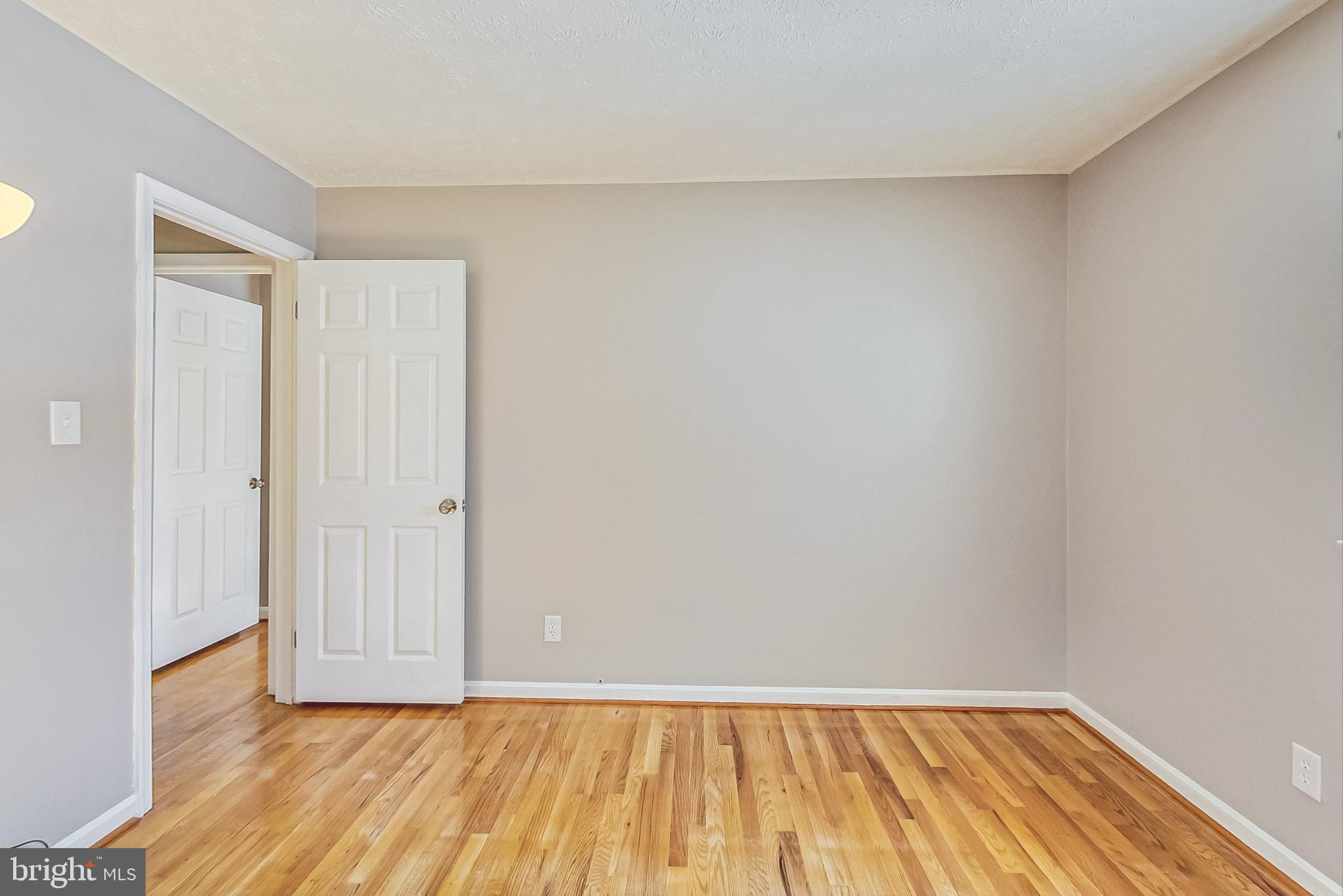 FOREST KNOLLS - Residential