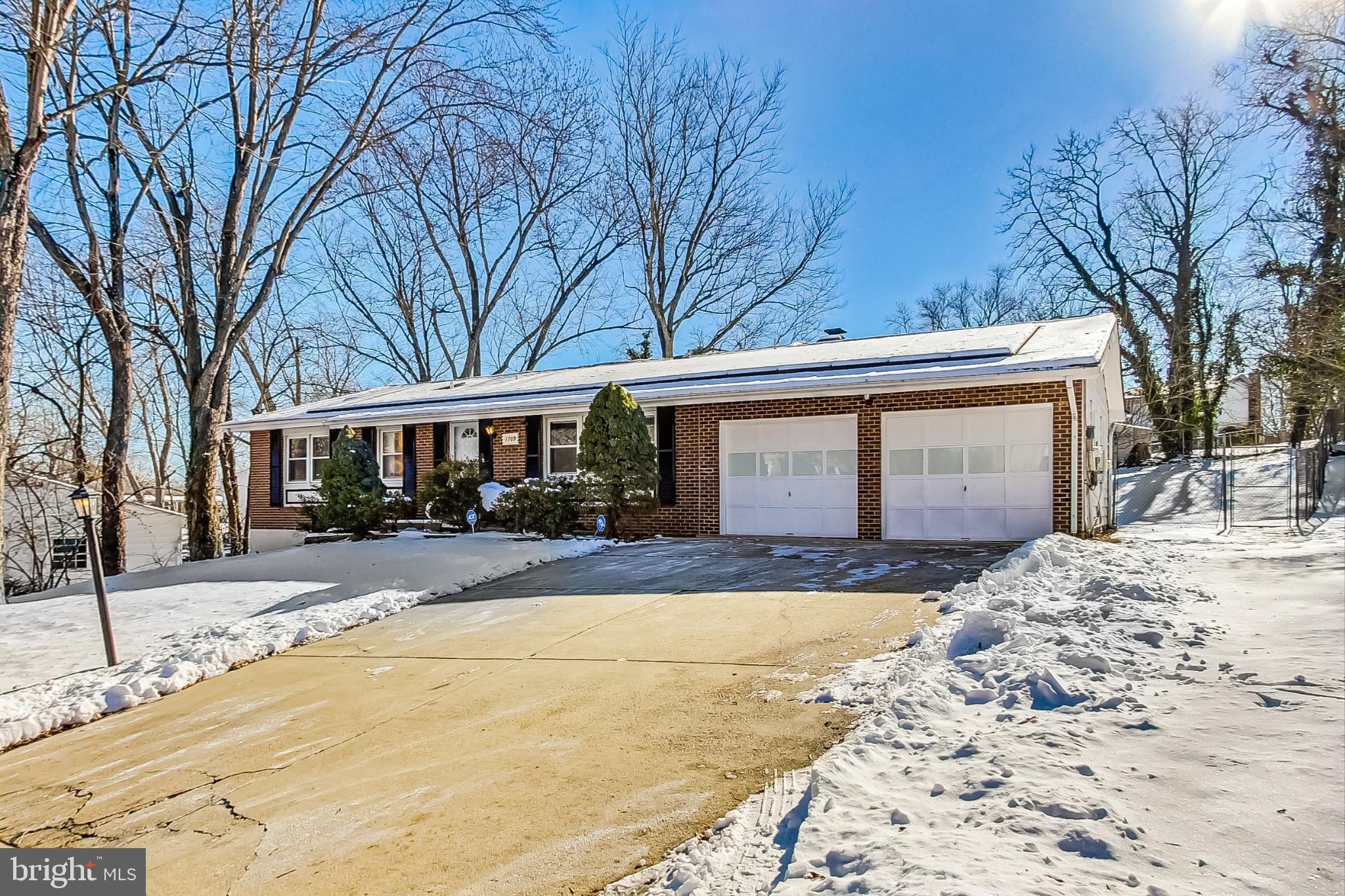 FOREST KNOLLS - Residential