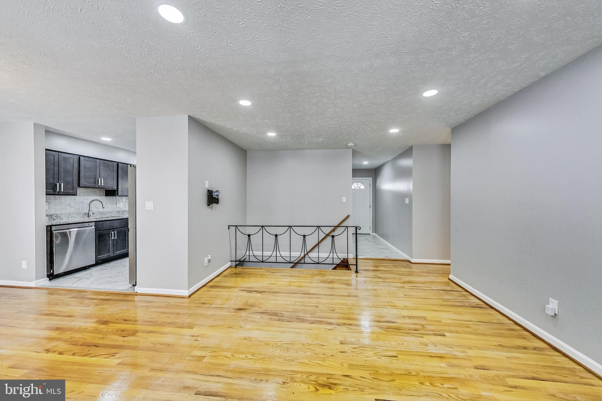 FOREST KNOLLS - Residential