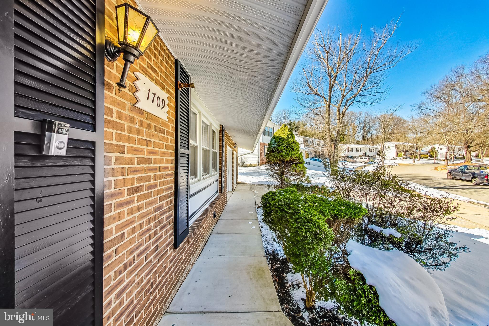 FOREST KNOLLS - Residential