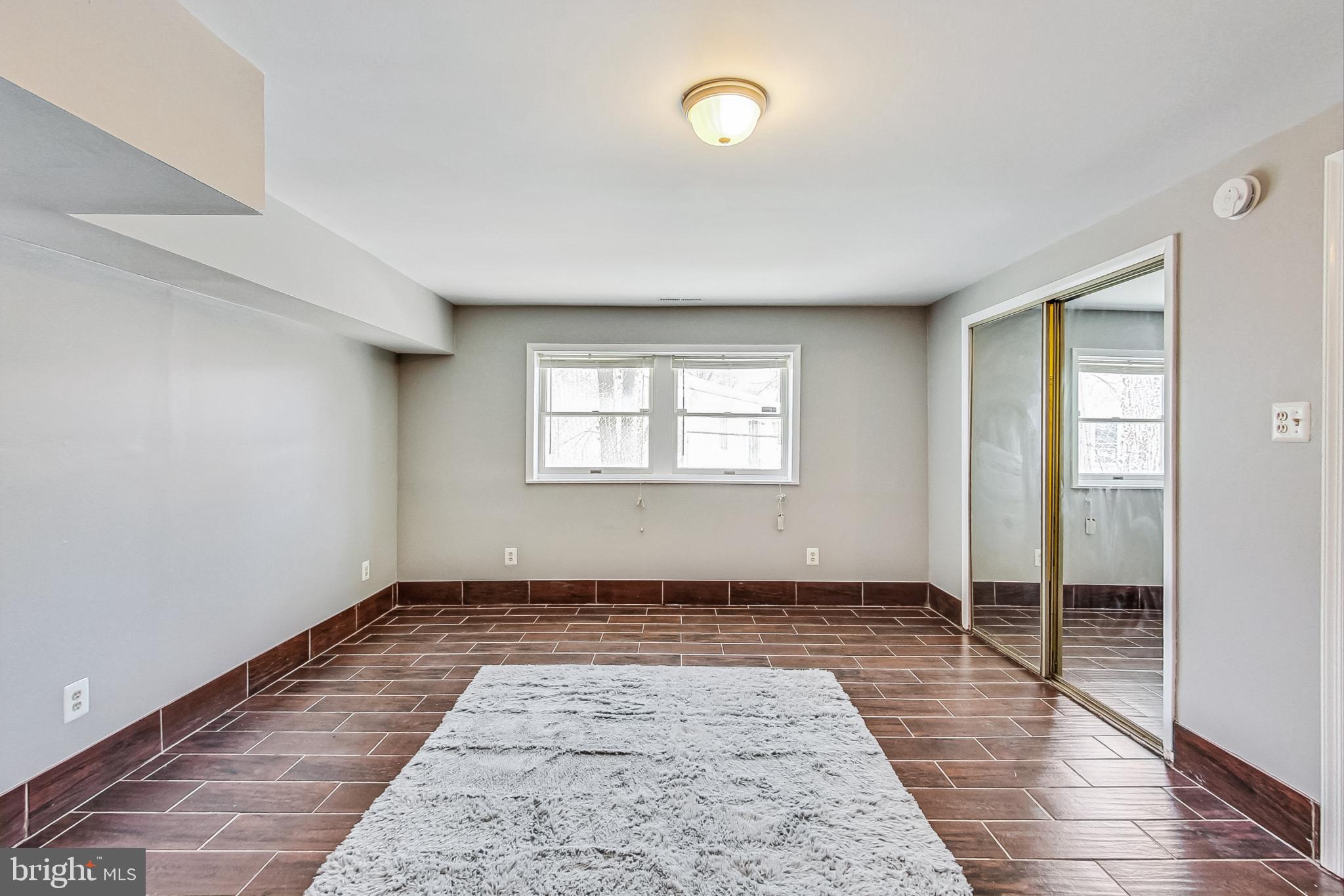 FOREST KNOLLS - Residential