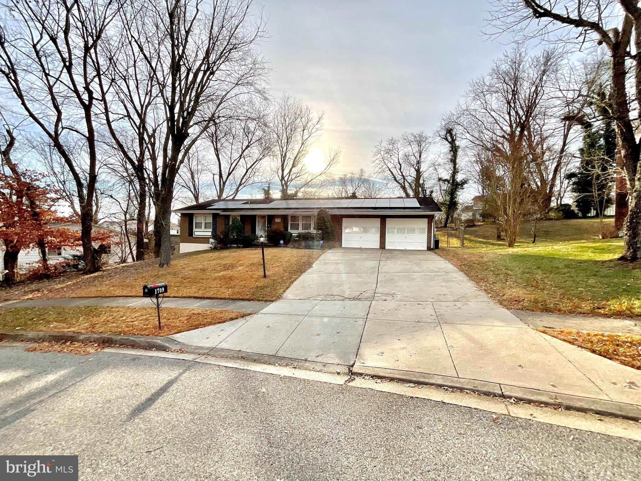 FOREST KNOLLS - Residential