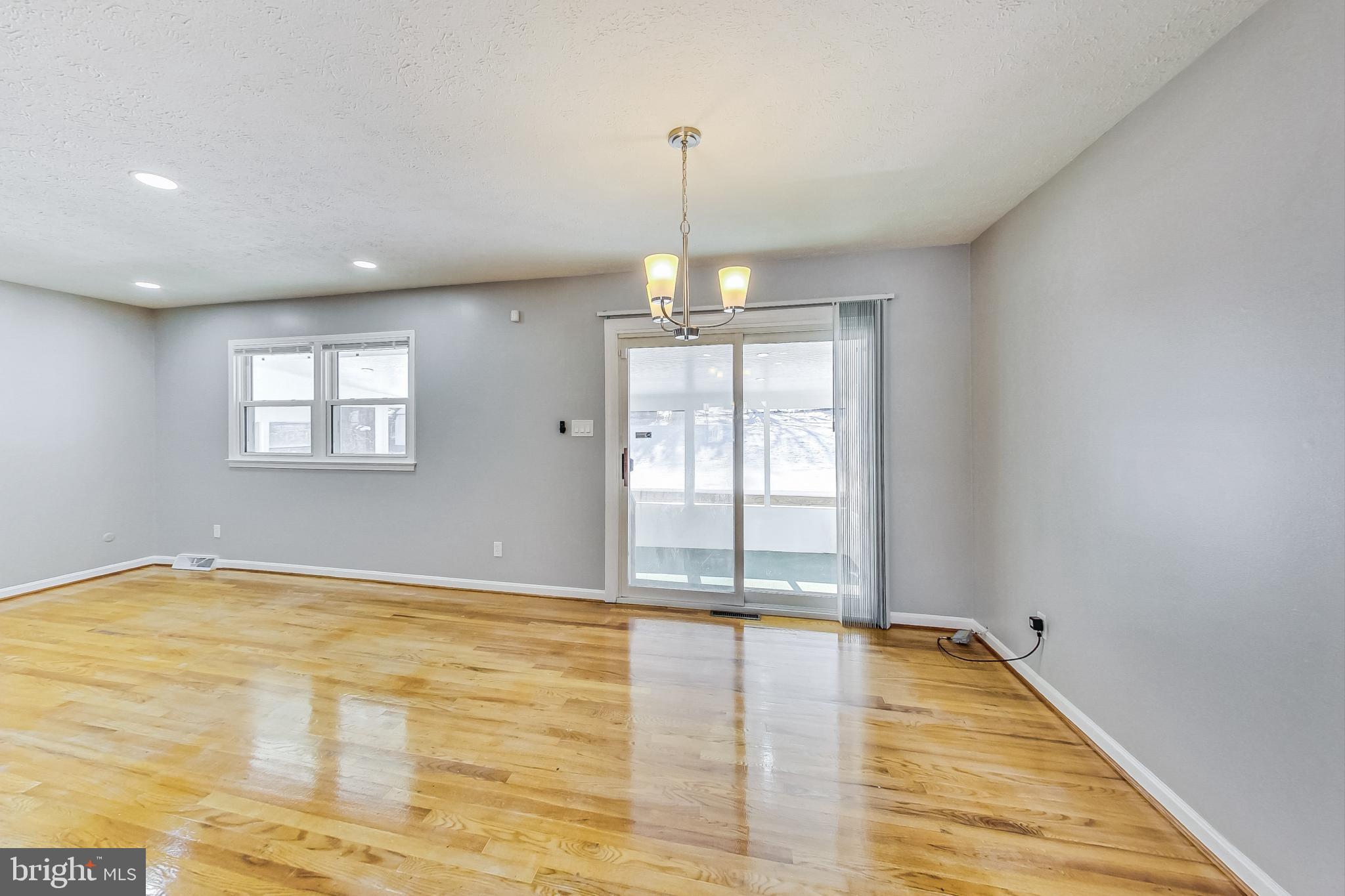 FOREST KNOLLS - Residential