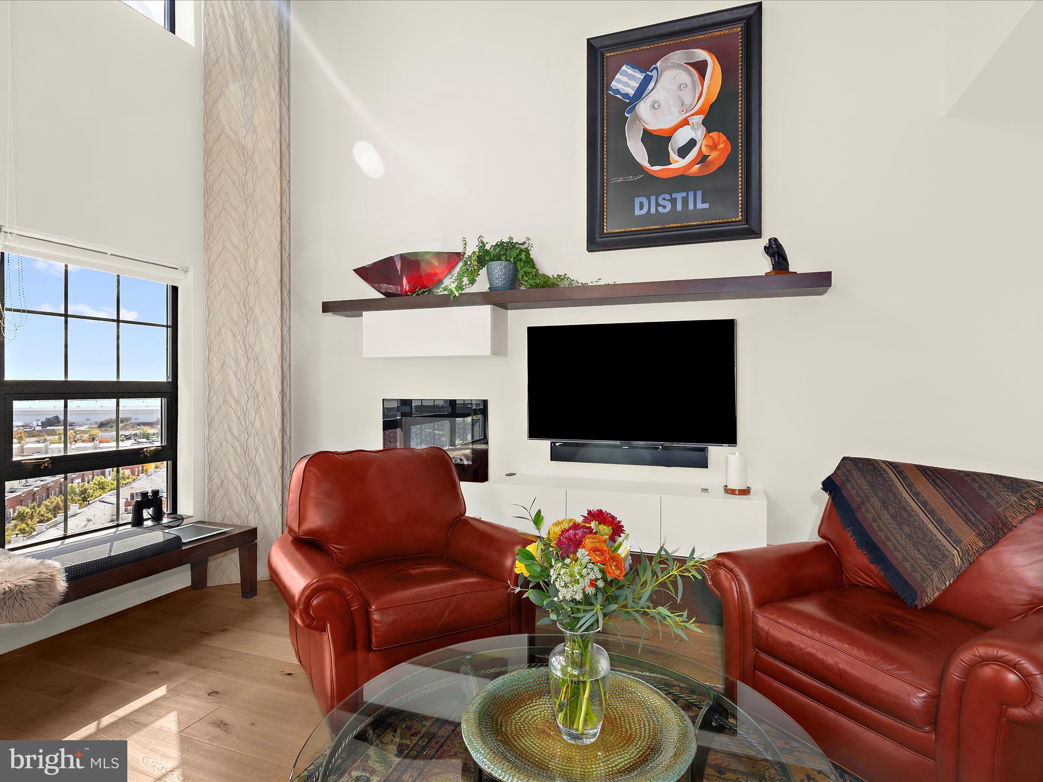 LOCUST POINT - Residential