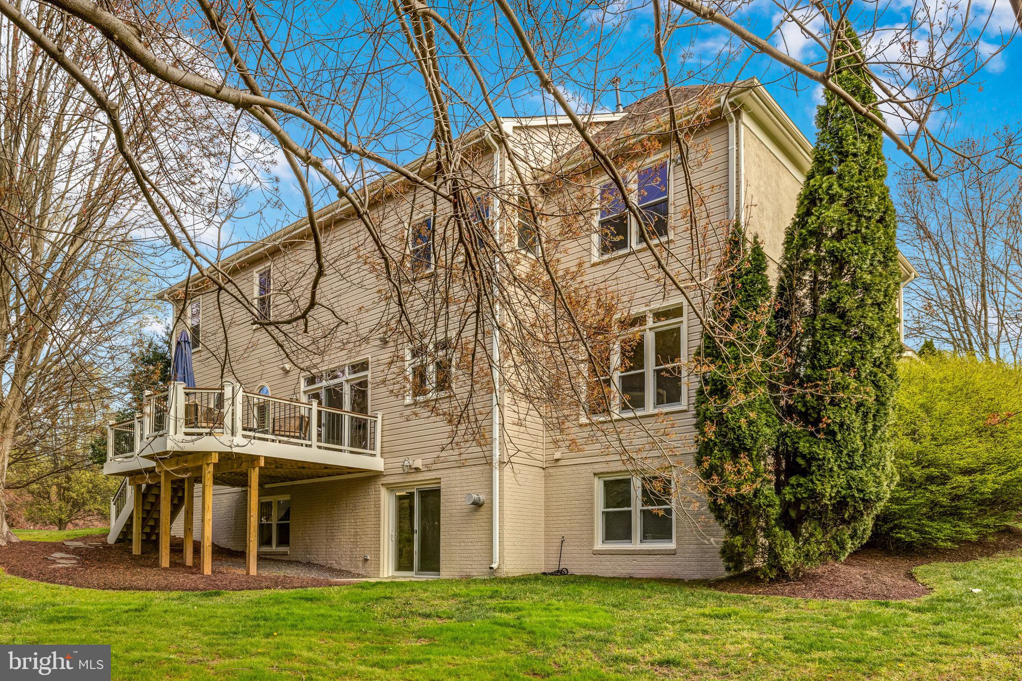 FOX DEN ESTATES - Residential