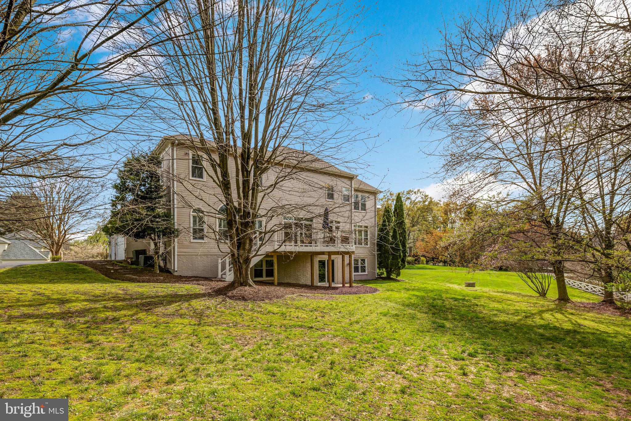 FOX DEN ESTATES - Residential