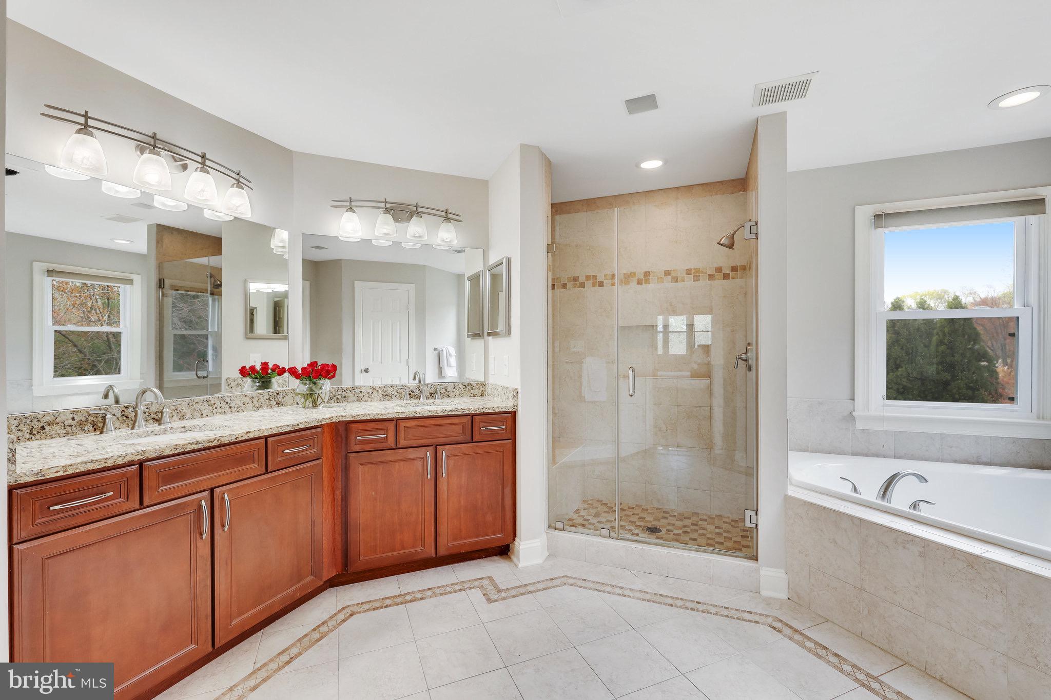 FOX DEN ESTATES - Residential