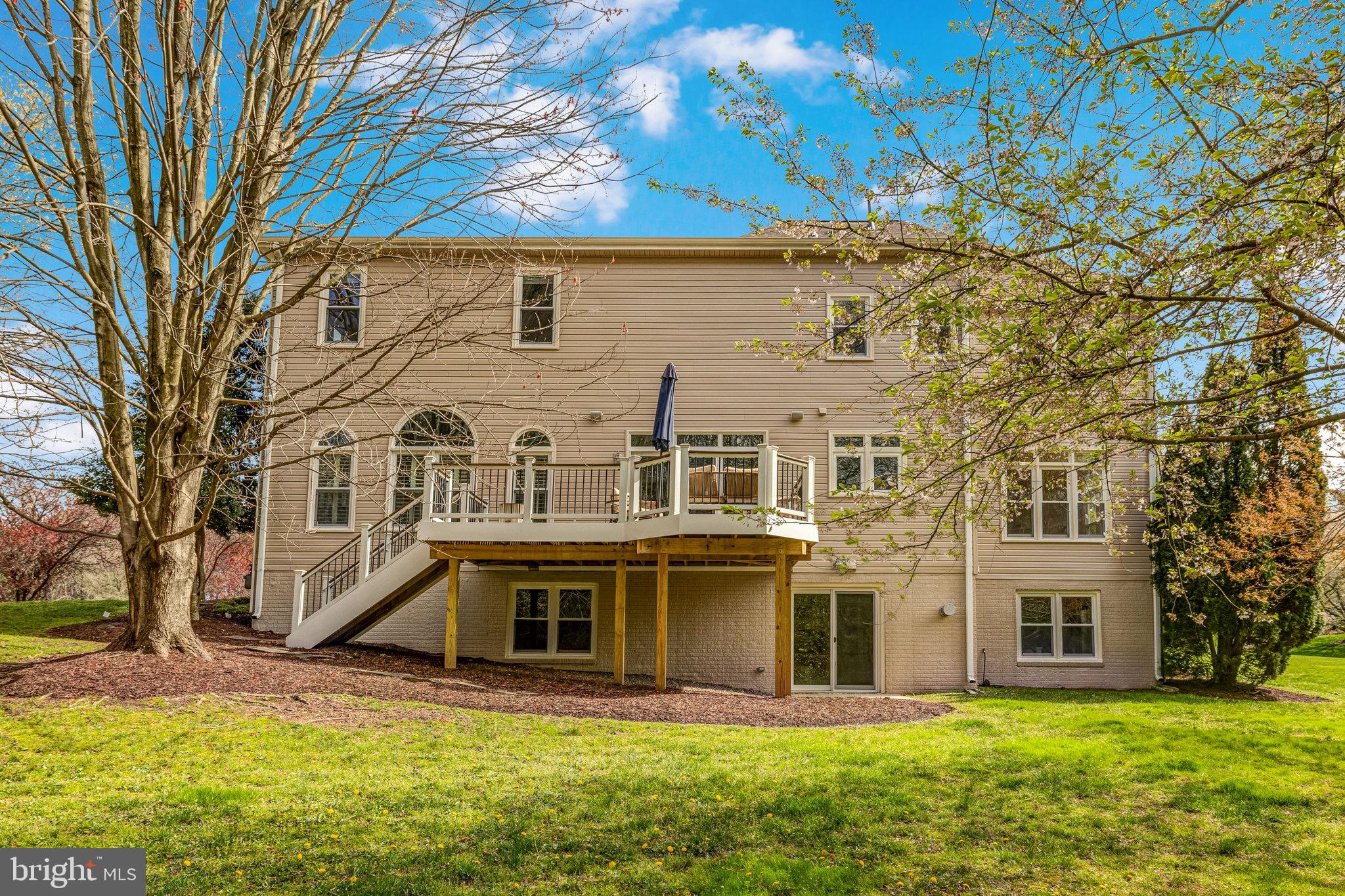 FOX DEN ESTATES - Residential