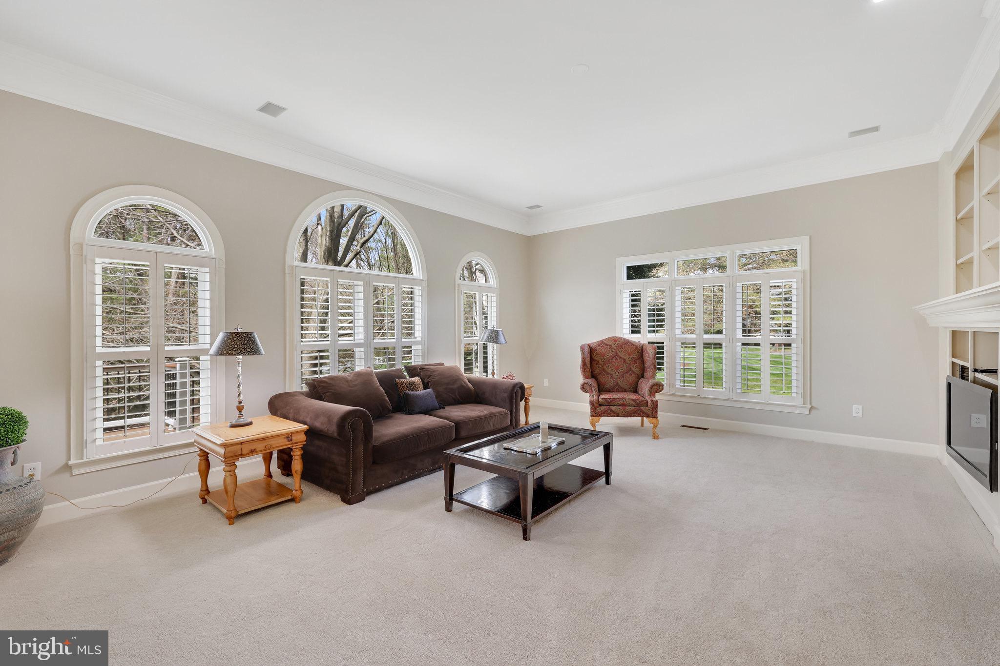 FOX DEN ESTATES - Residential