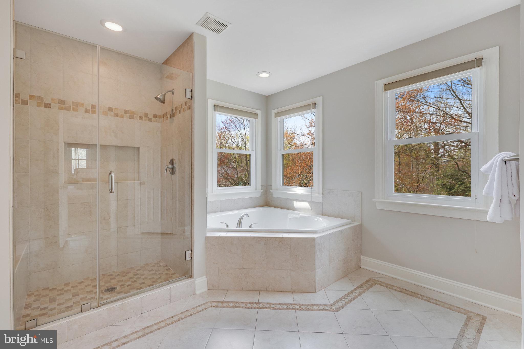 FOX DEN ESTATES - Residential