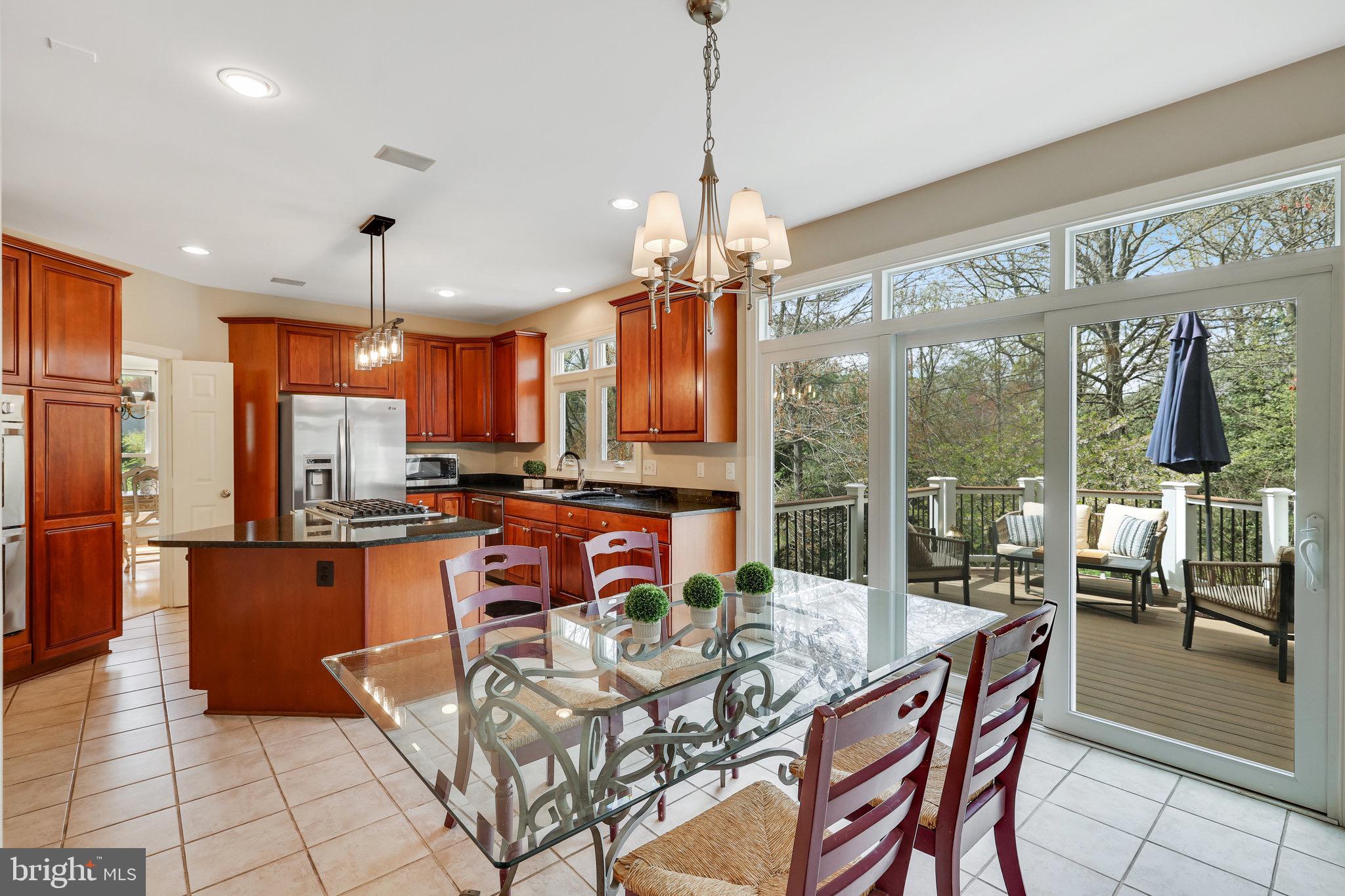 FOX DEN ESTATES - Residential