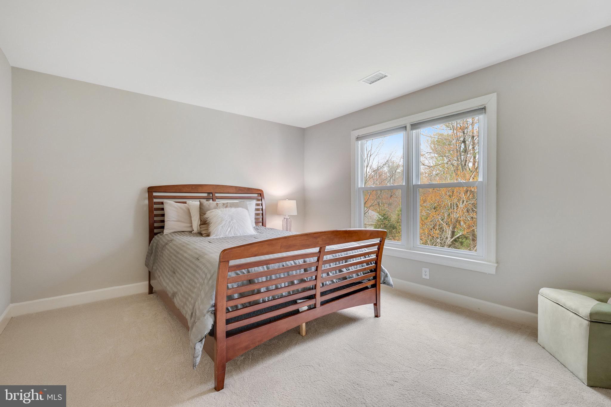 FOX DEN ESTATES - Residential