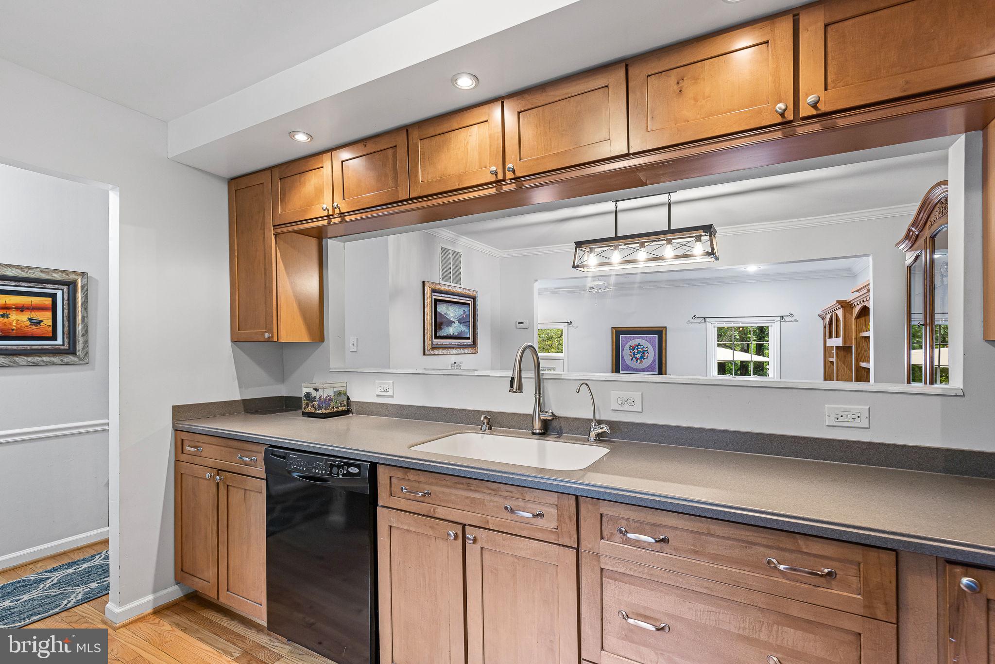 LAKE BRADDOCK - Residential