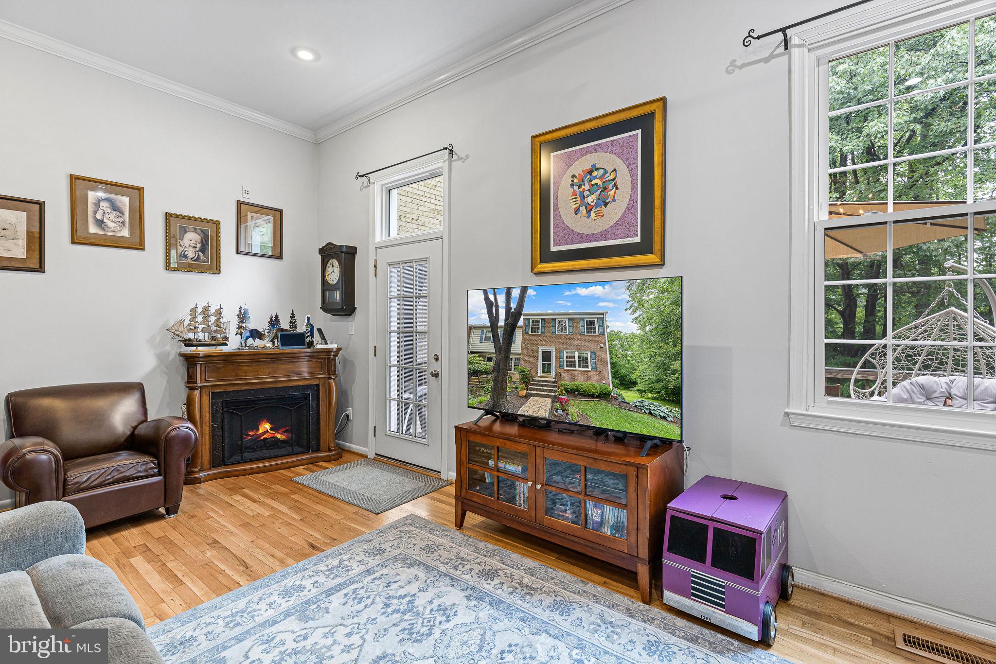 LAKE BRADDOCK - Residential