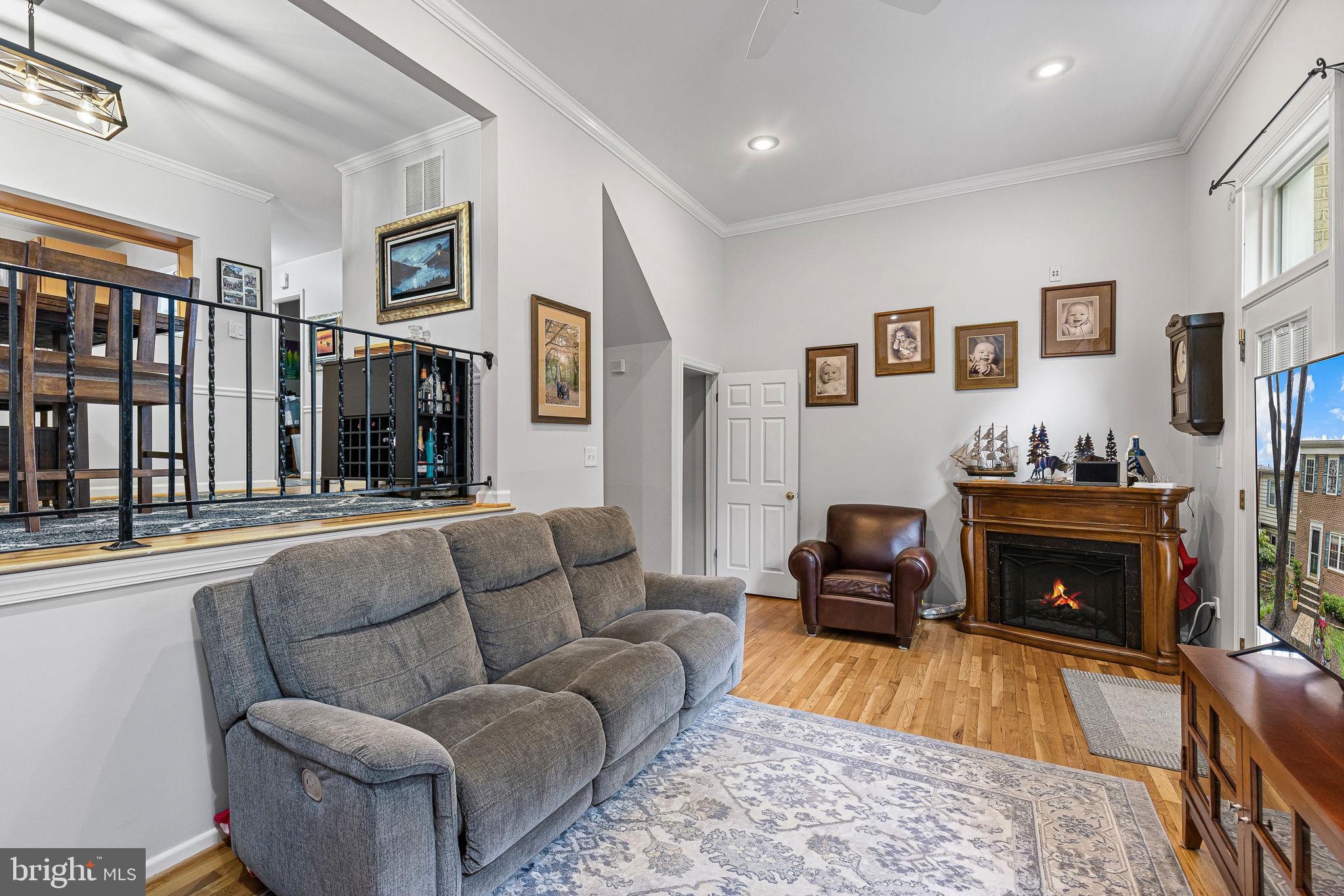 LAKE BRADDOCK - Residential