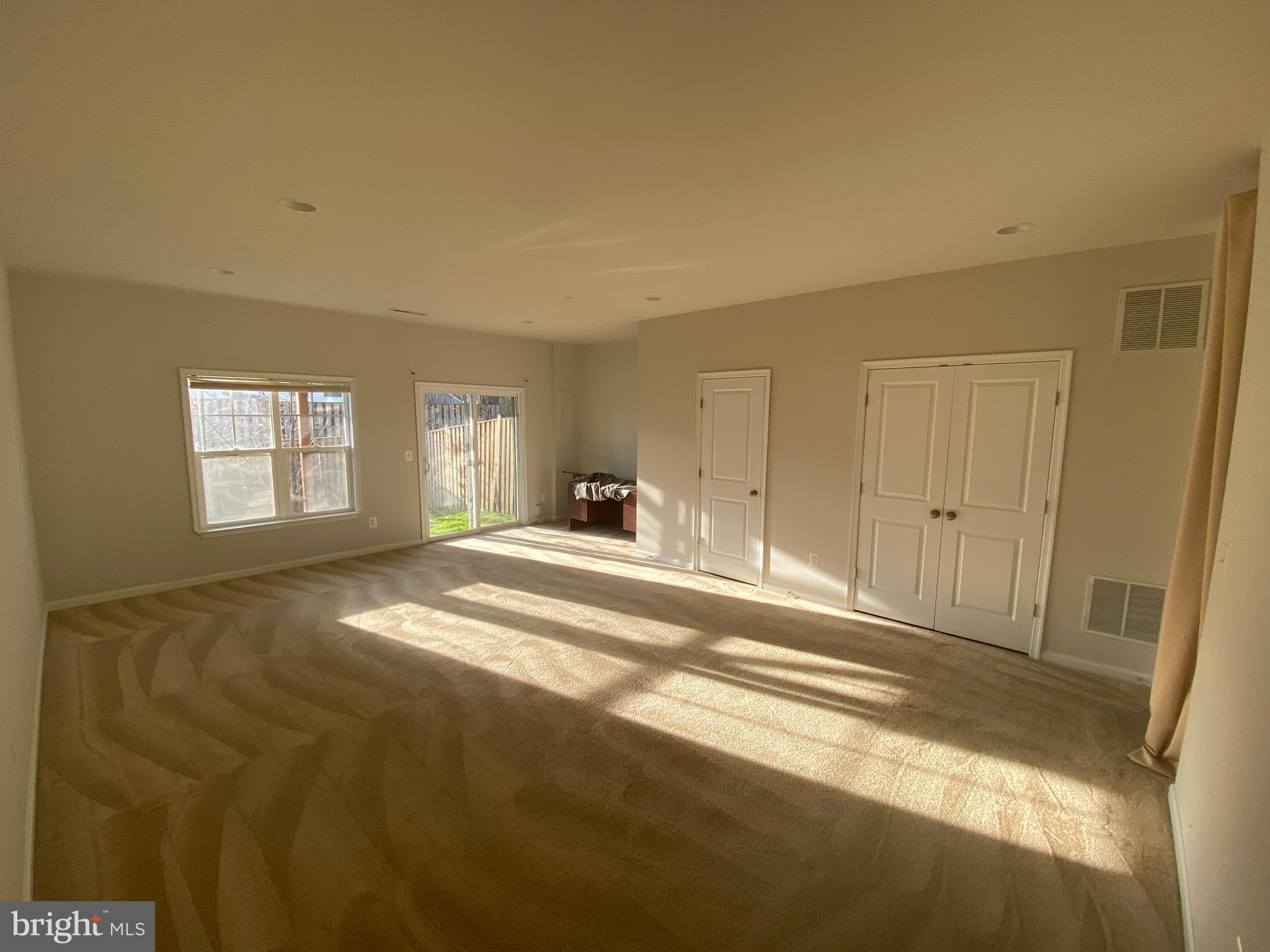 WOODSTREAM - Residential Lease