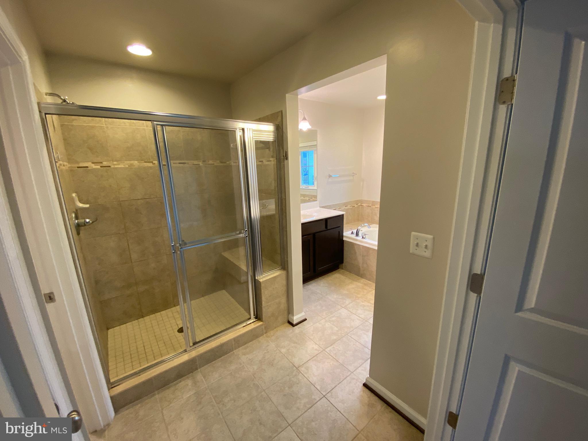 WOODSTREAM - Residential Lease