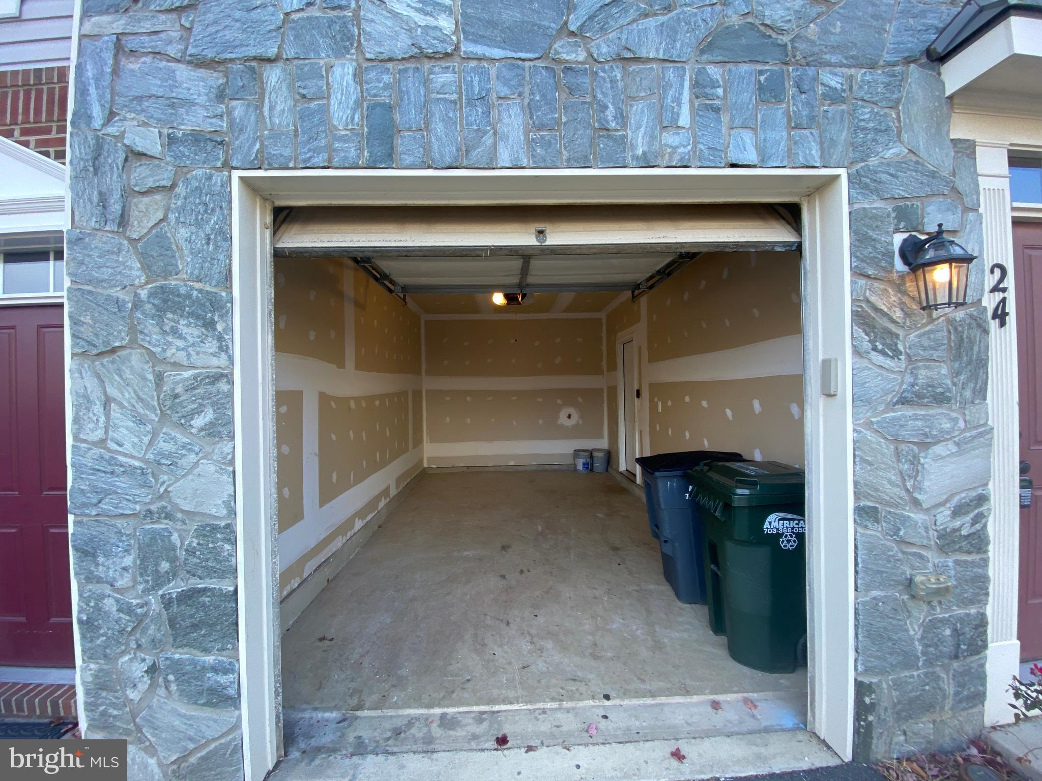 WOODSTREAM - Residential Lease