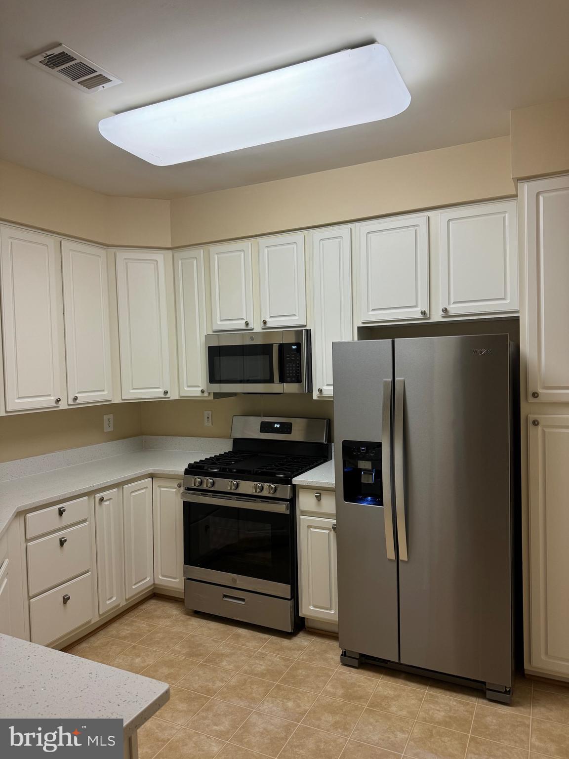 LAKELAND RIDGE - Residential