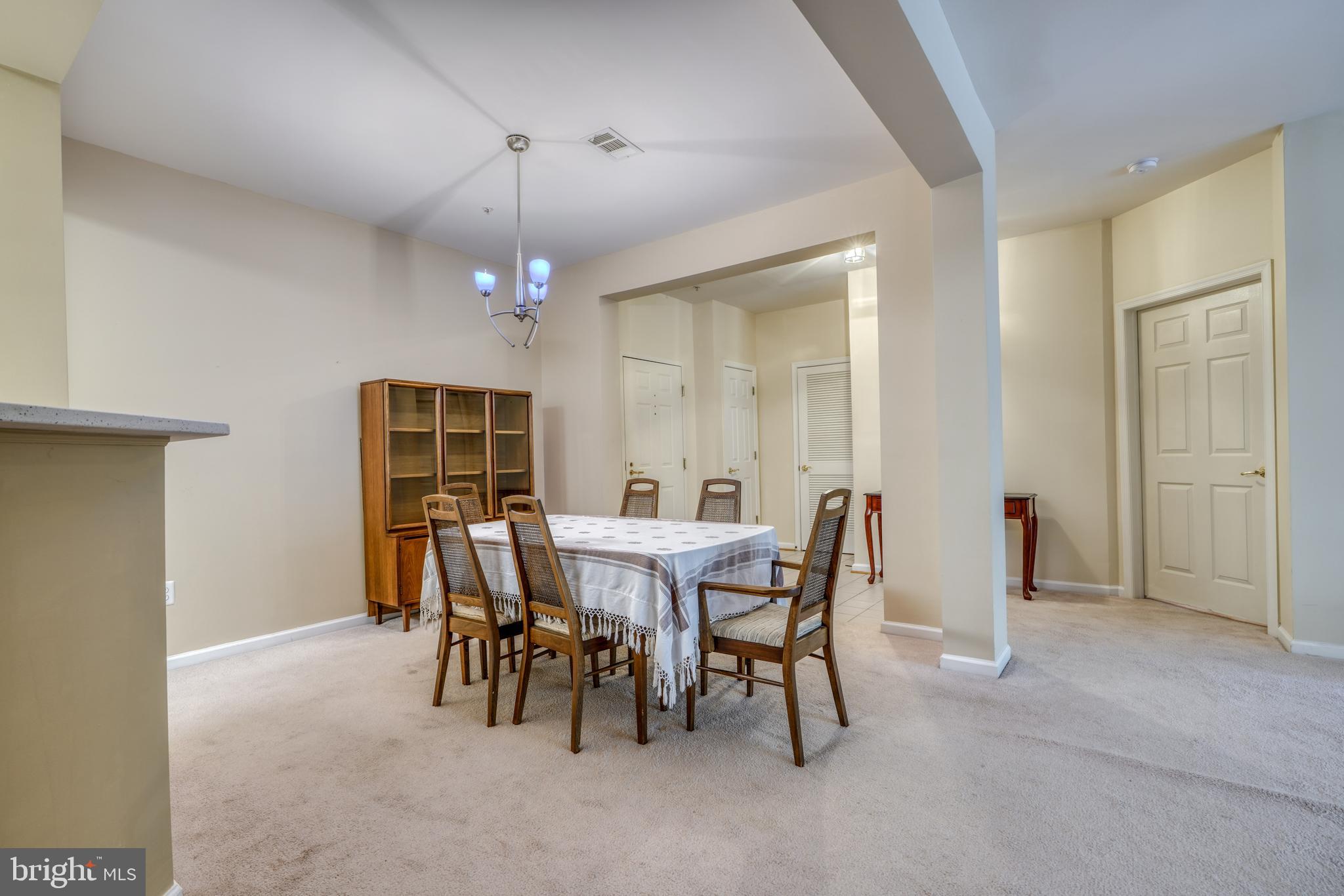 LAKELAND RIDGE - Residential