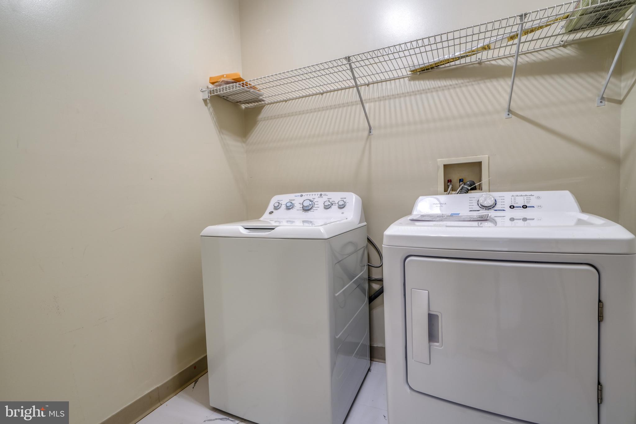 LAKELAND RIDGE - Residential