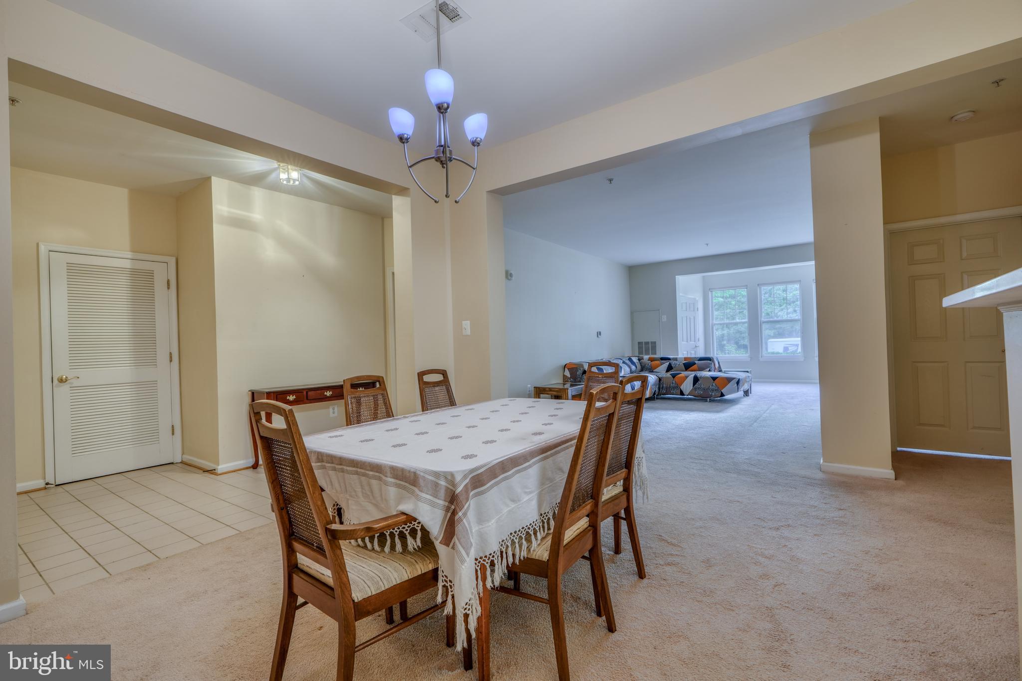 LAKELAND RIDGE - Residential