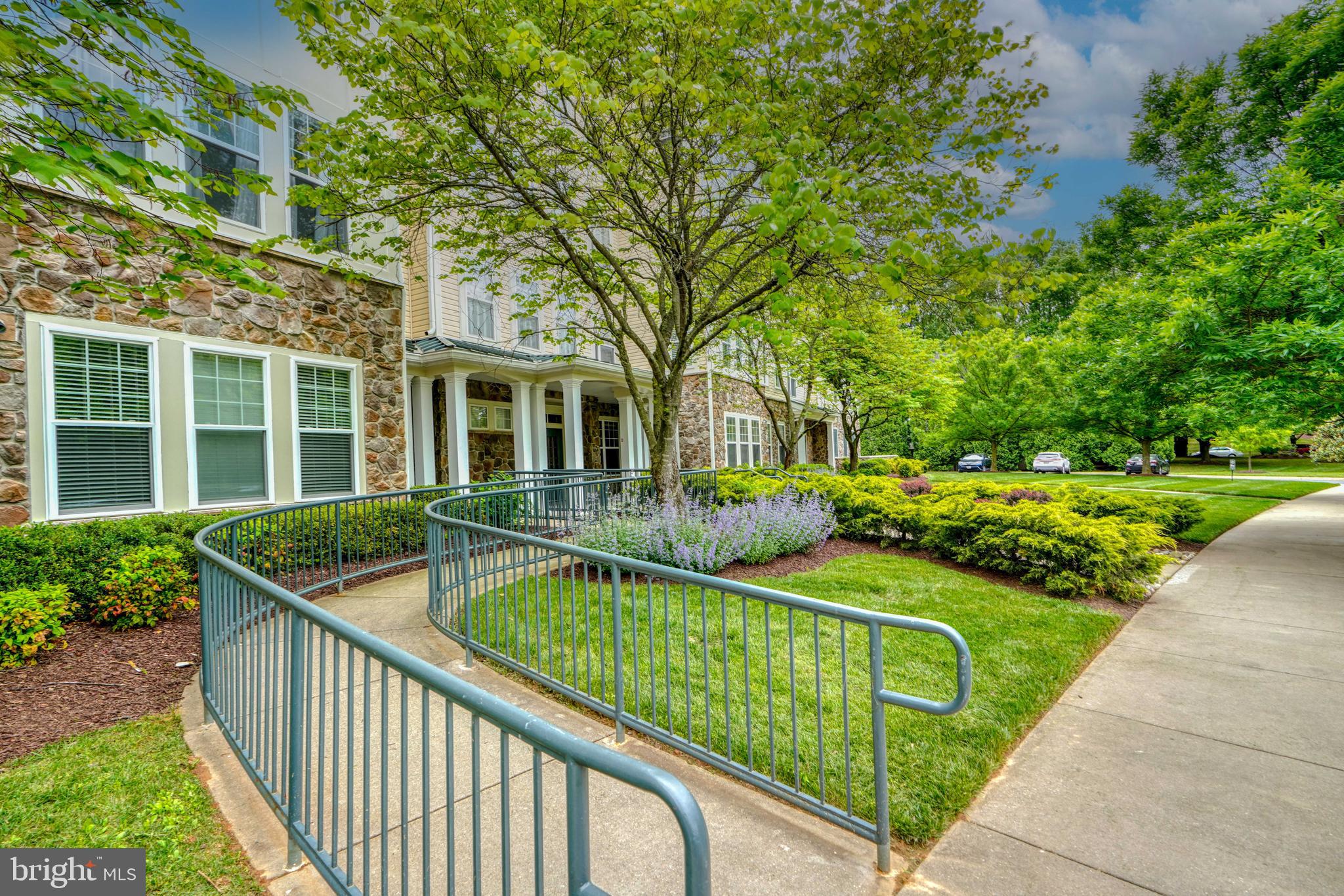 LAKELAND RIDGE - Residential