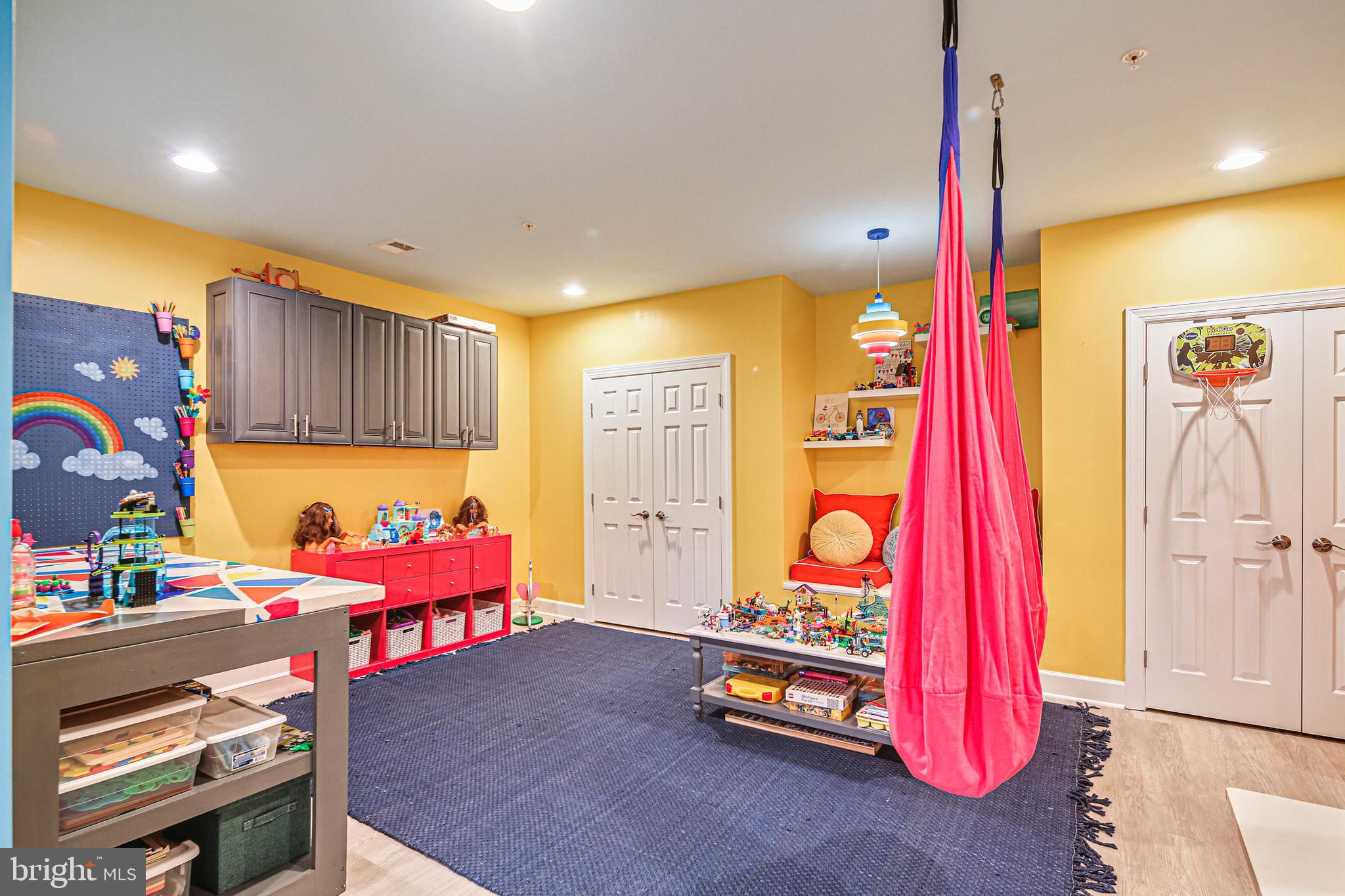 MAPLE LAWN - Residential