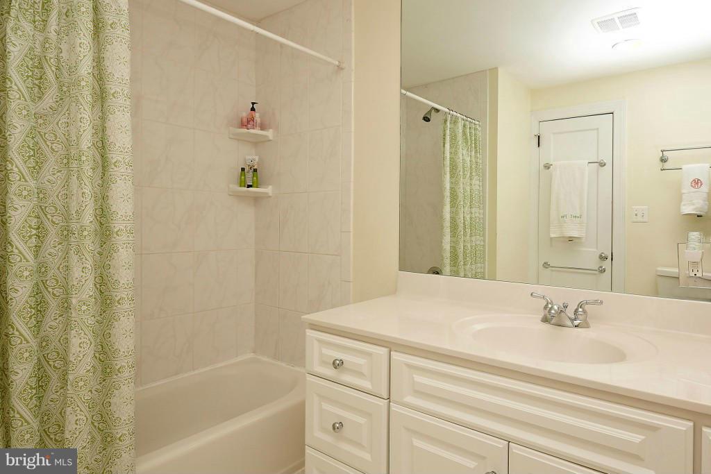 ROSEMONT - Residential