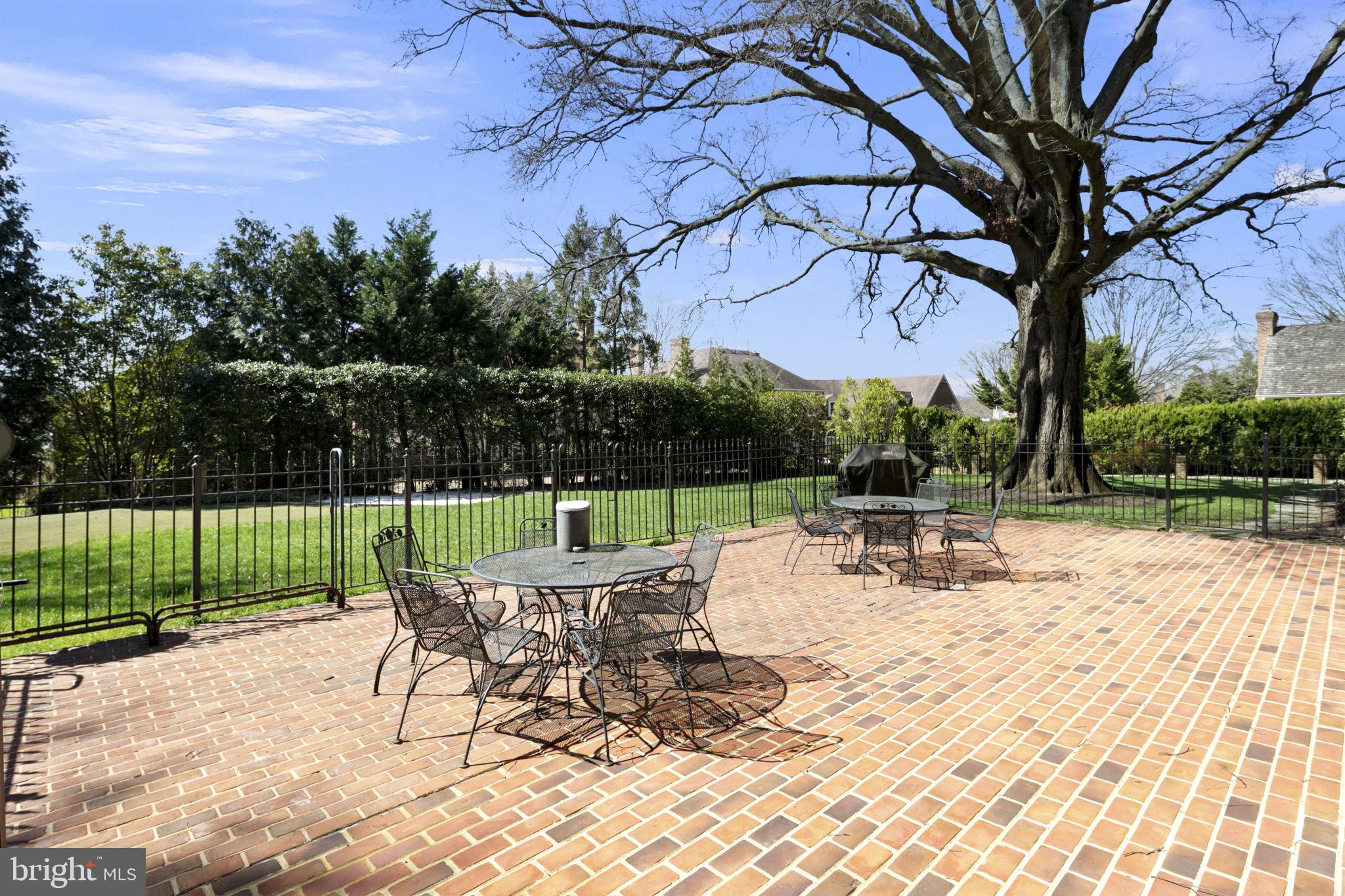 MT VERNON ON THE POTOMAC - Residential