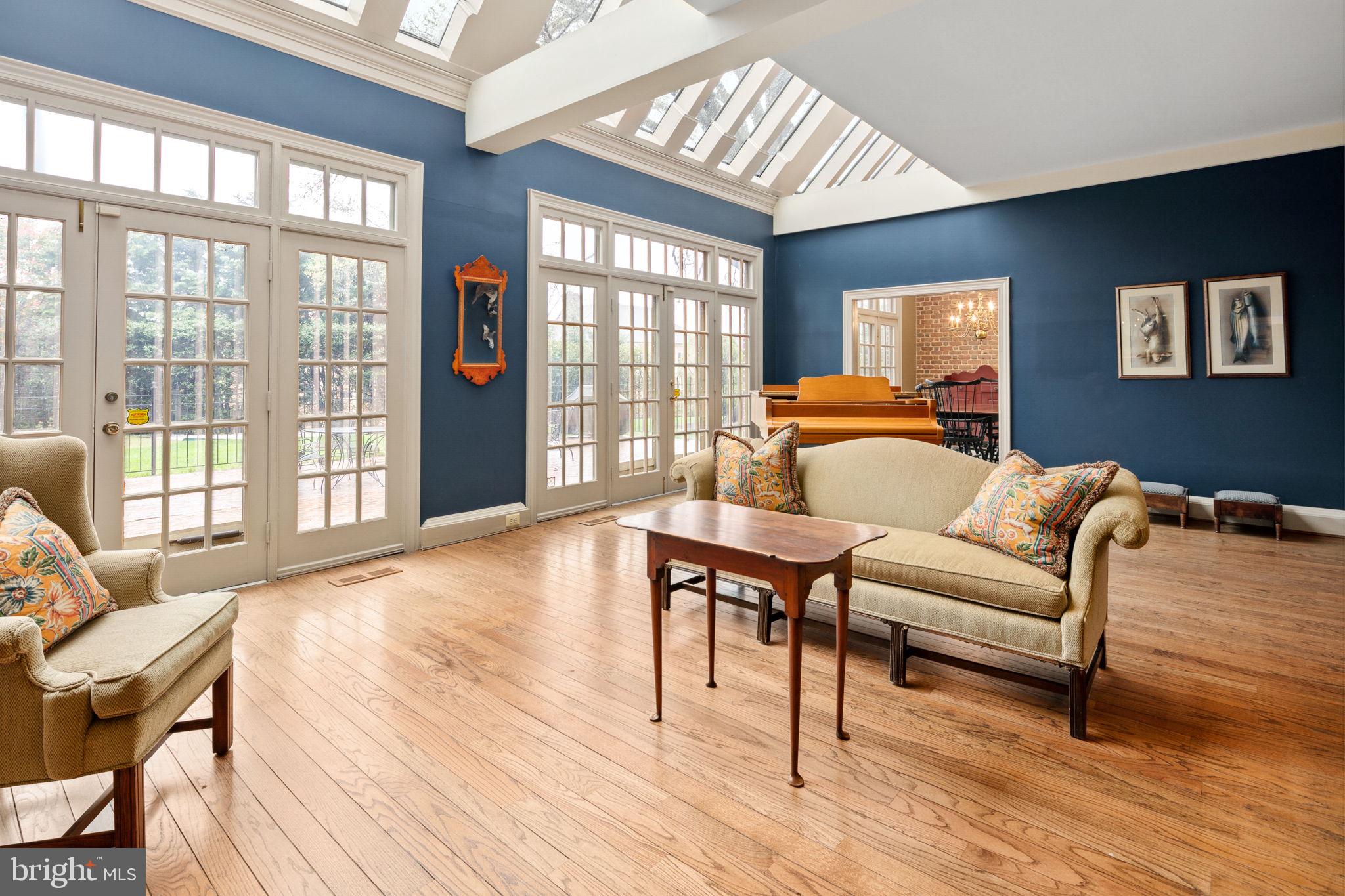 MT VERNON ON THE POTOMAC - Residential