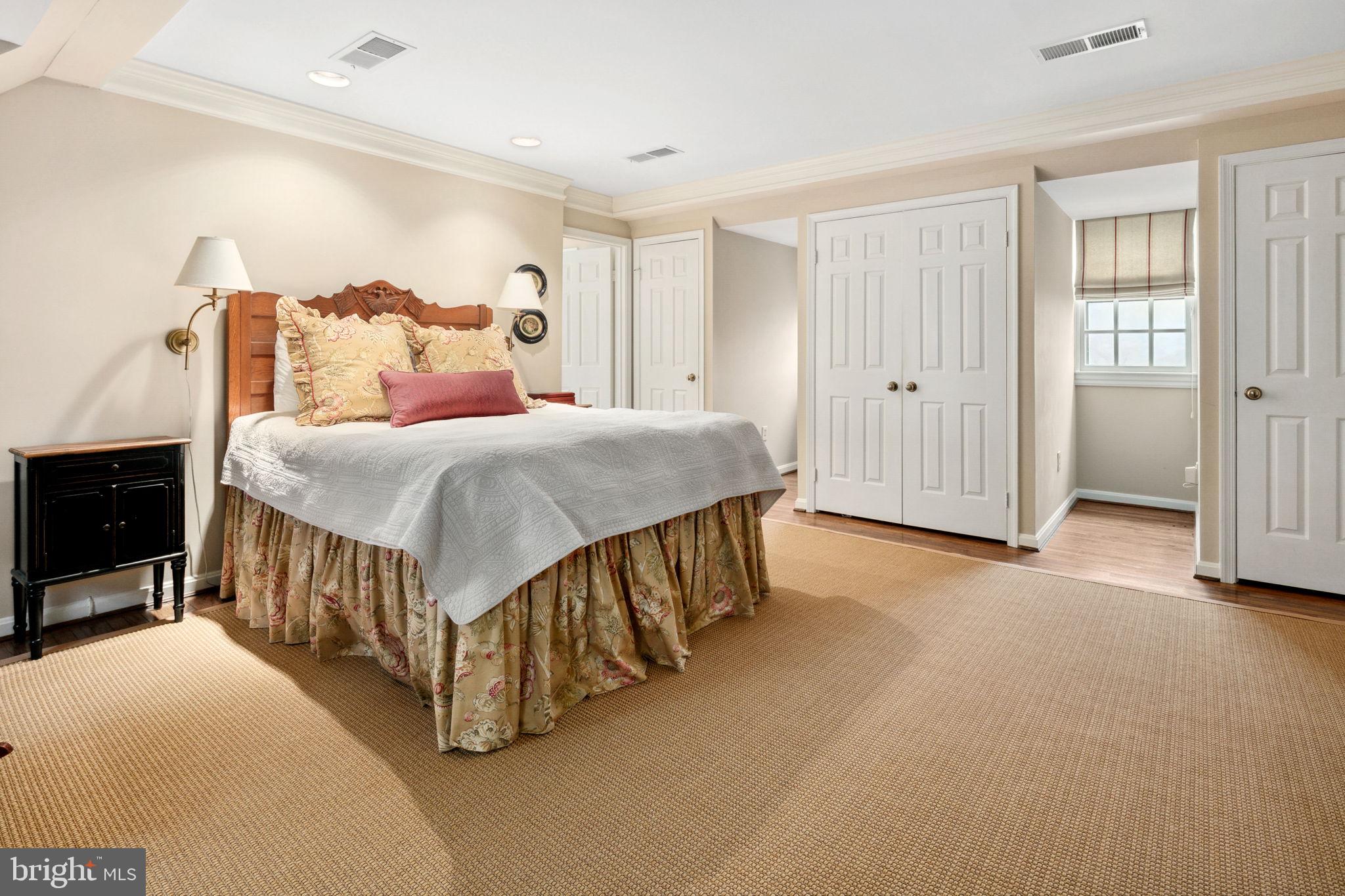 MT VERNON ON THE POTOMAC - Residential