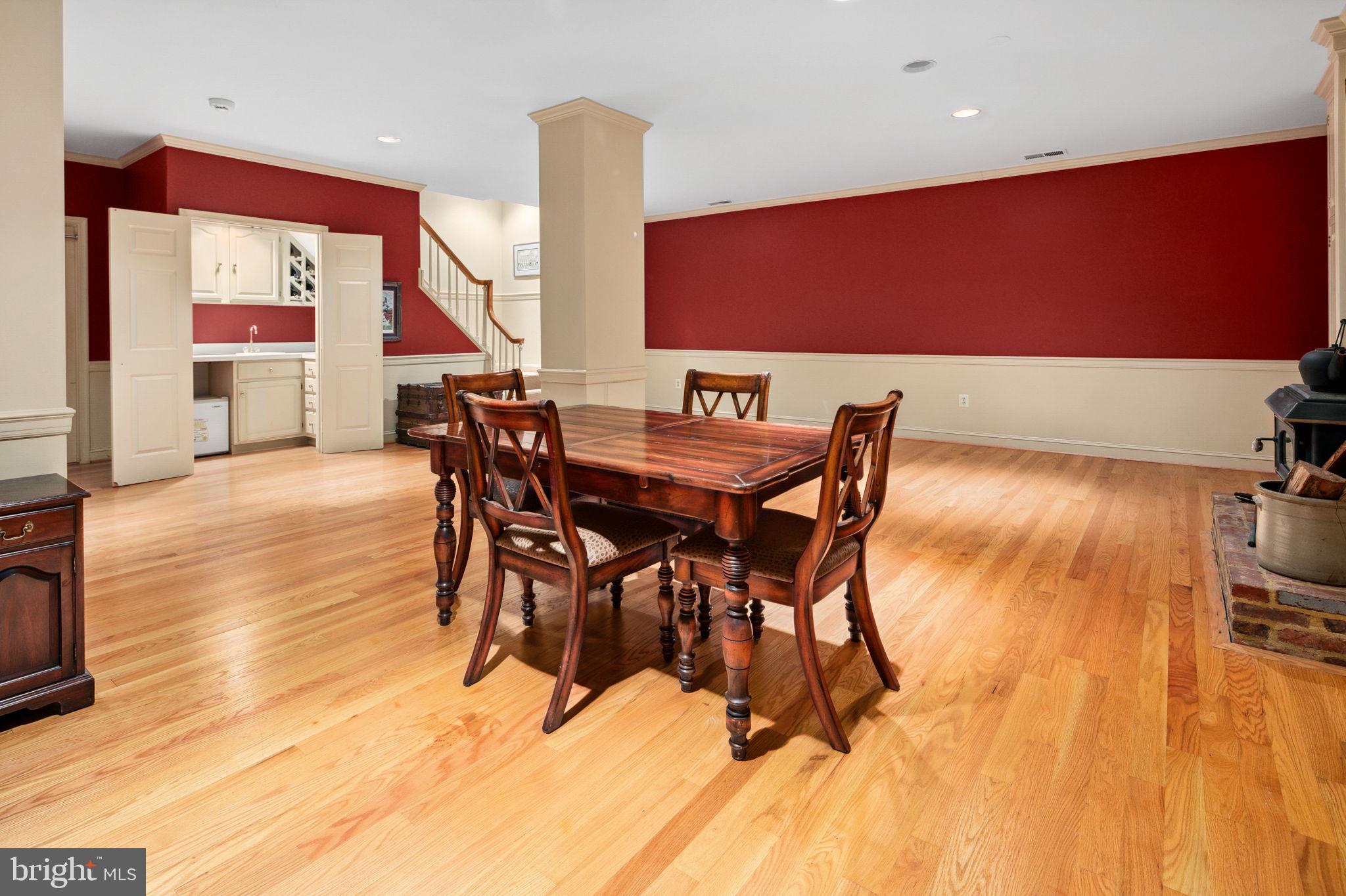 MT VERNON ON THE POTOMAC - Residential