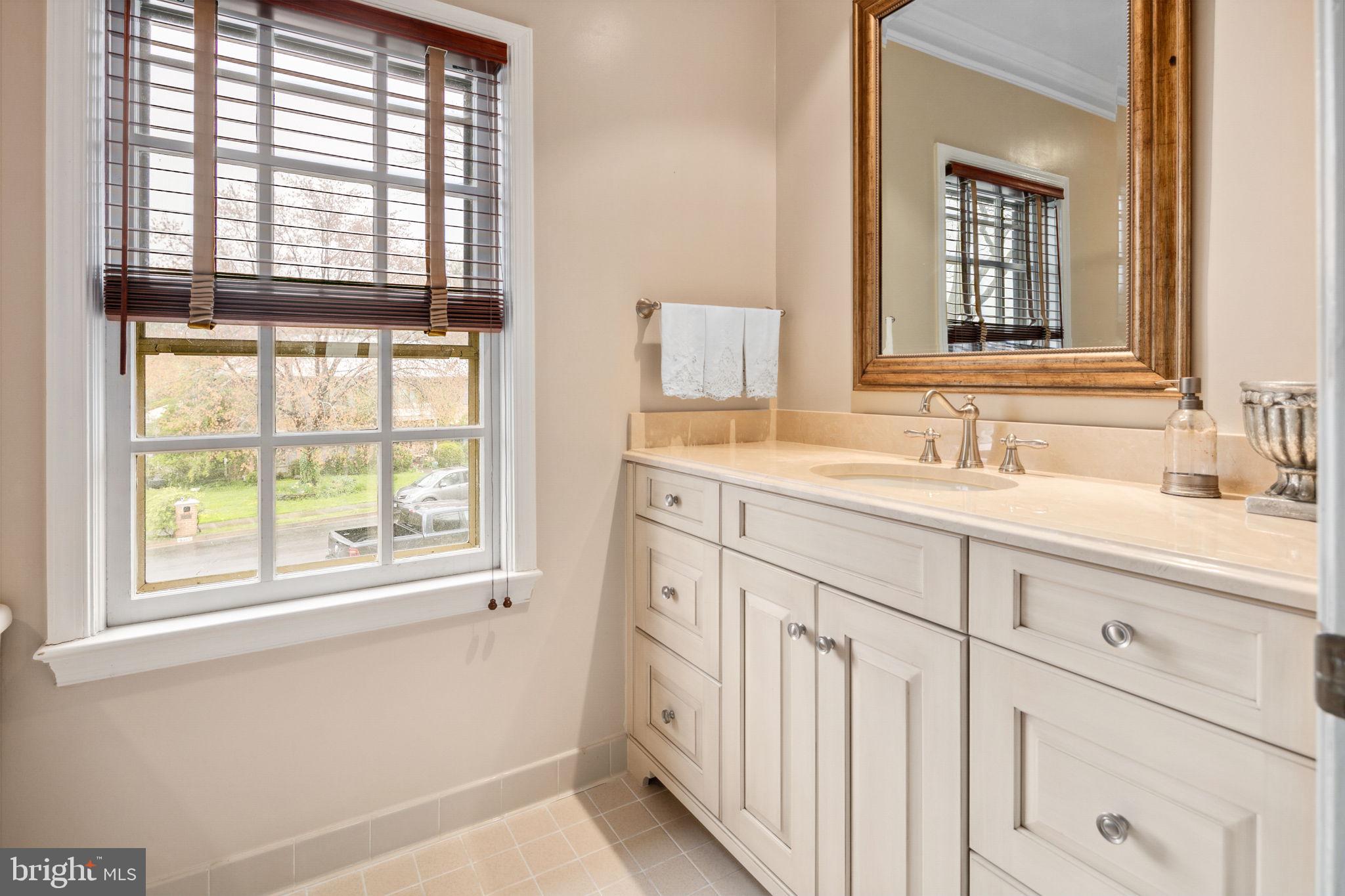 MT VERNON ON THE POTOMAC - Residential